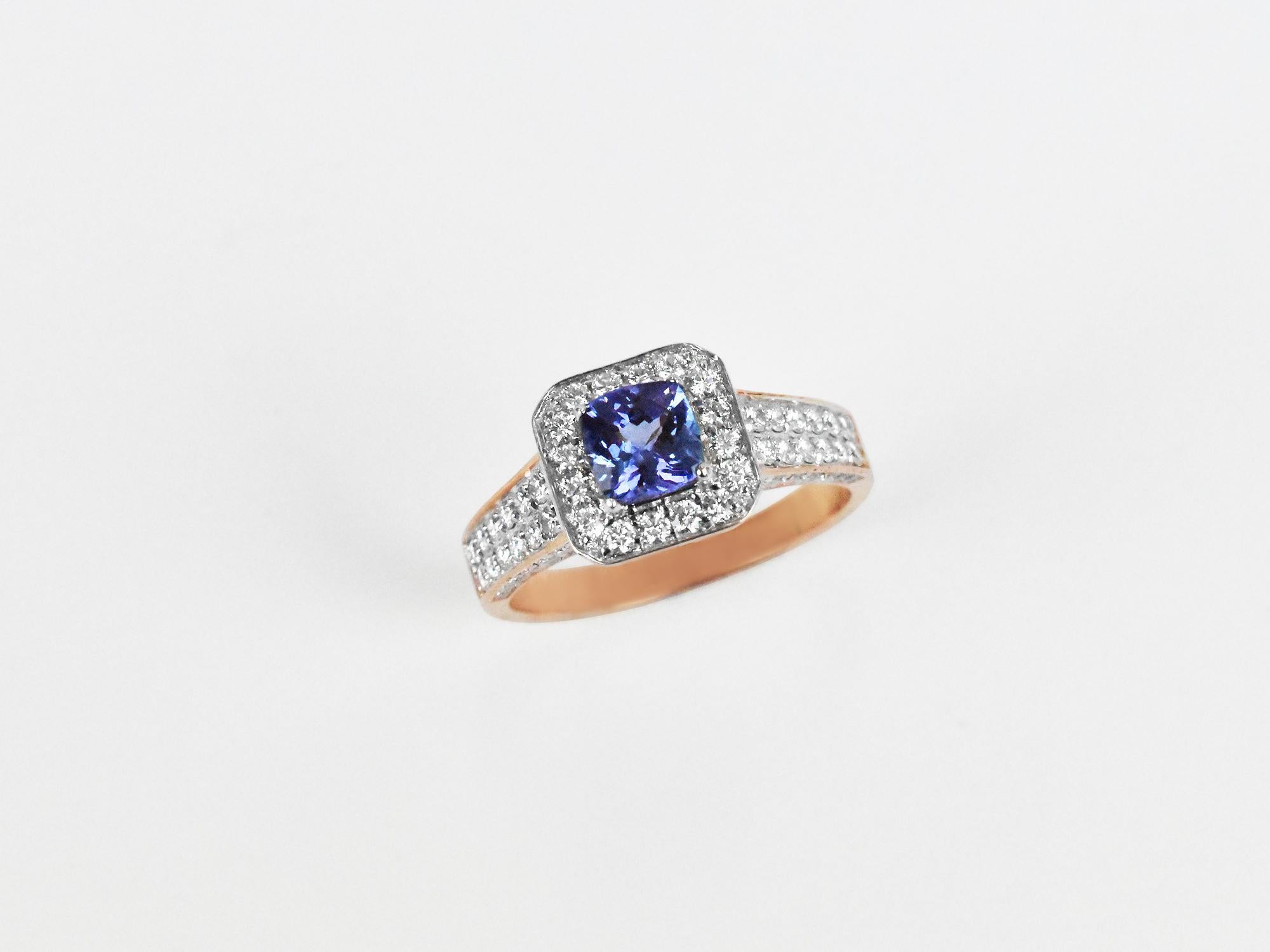 18k Ring 2 Tone Ring White & Rose Gold Ring Diamond Ring  Blue Sapphire Ring Blue Sapphire Cushion  Ring  2 Tone Gold  Ring
     18k solid 2 tones, White/Rose gold halo ring. Round shape intense color Tanzanite, extraordinary gemstone ring adorned