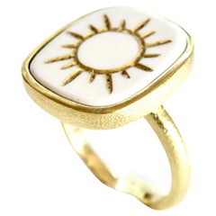 Anello 18k. Cocolite intaglio a raggiera
