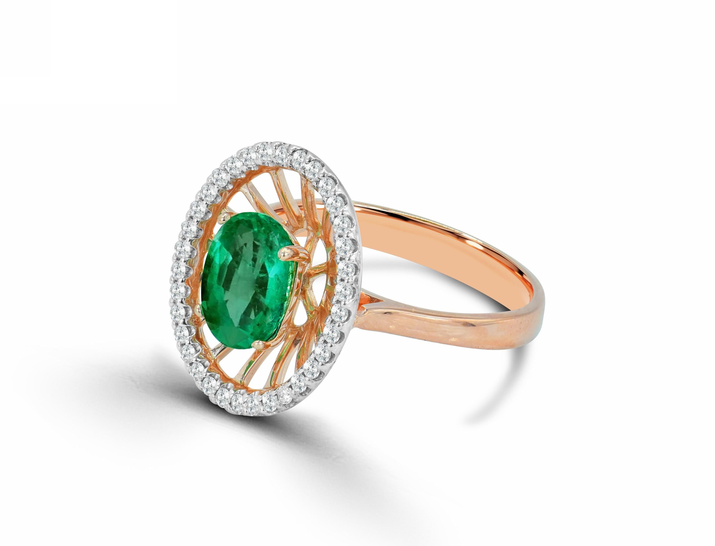 18k Ring Rose Gold Ring Diamond Ring Emerald Ring Emerald Oval Ring Gold In New Condition For Sale In Bangkok, TH