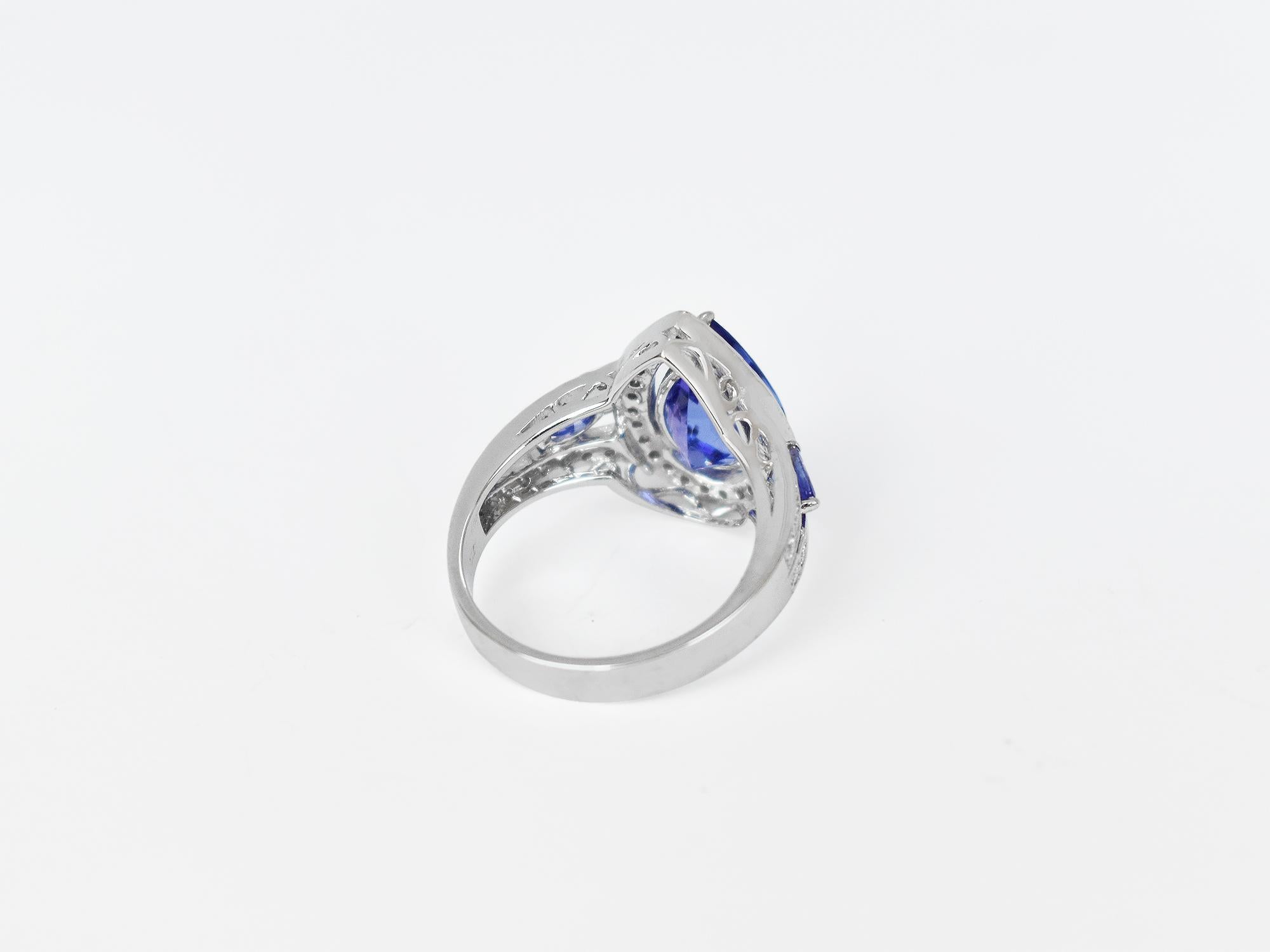 Contemporary 18k Ring White Gold Ring Diamond Ring Blue Sapphire Ring Blue Sapphire Pear For Sale