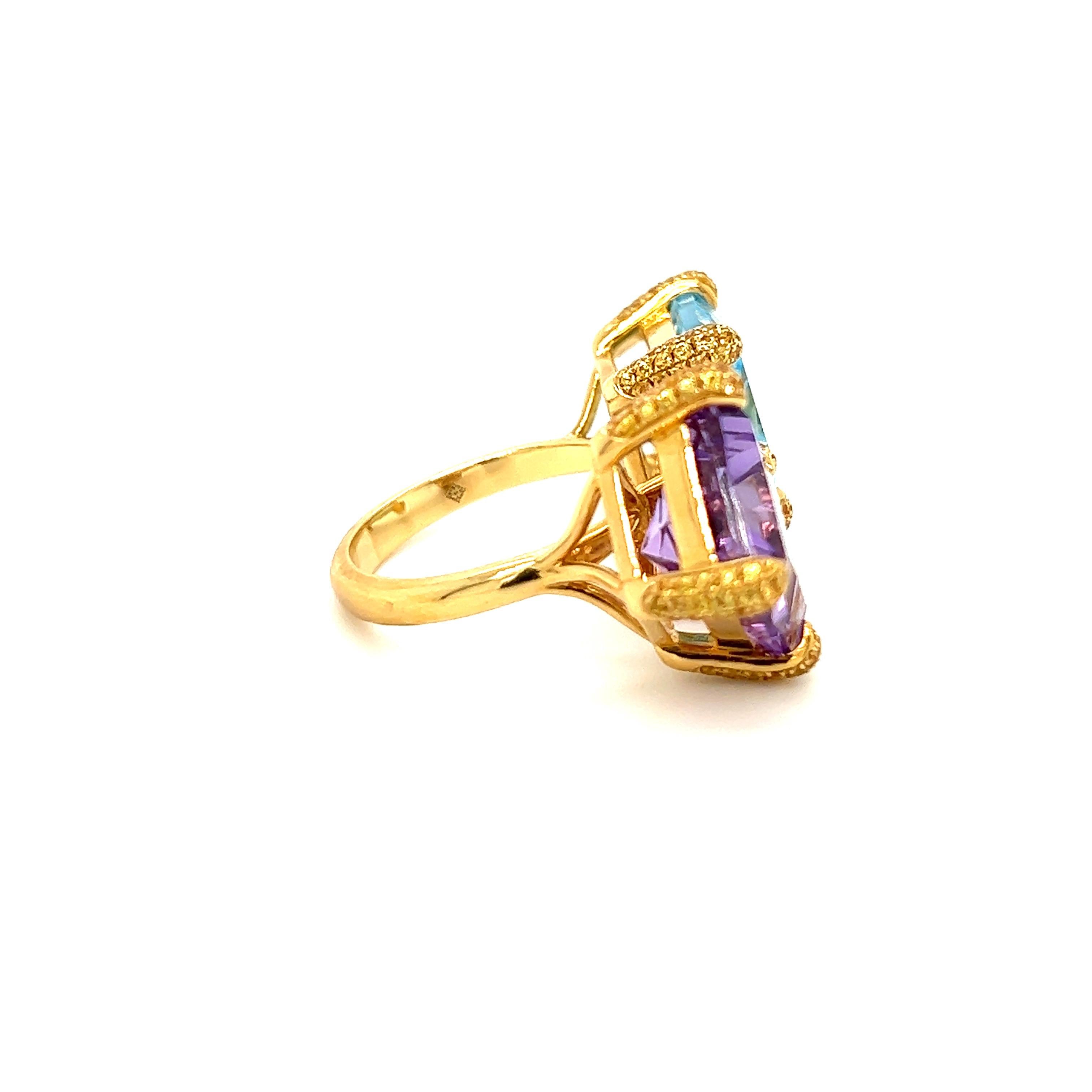 Modern 18K Yellow Gold Ring with Brazilian Topaz and Amethyst For Sale