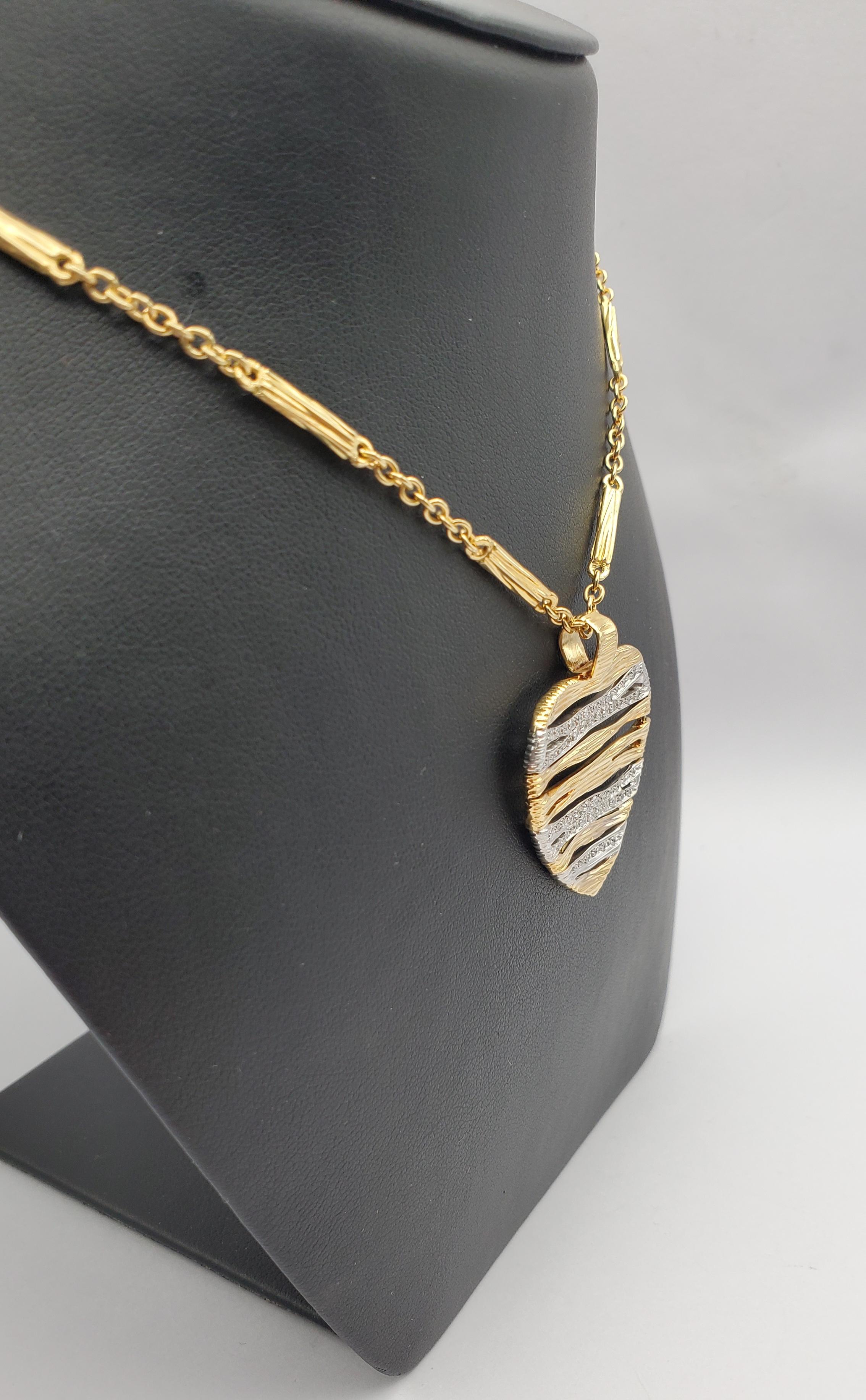 18k Roberto Coin Diamond Gold Heart Necklace from Elefantino Collection For Sale 1