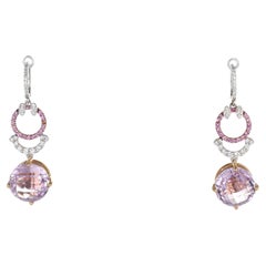Orecchini pendenti in oro rosa e bianco 18K con quarzo rosa, diamanti e zaffiro rosa