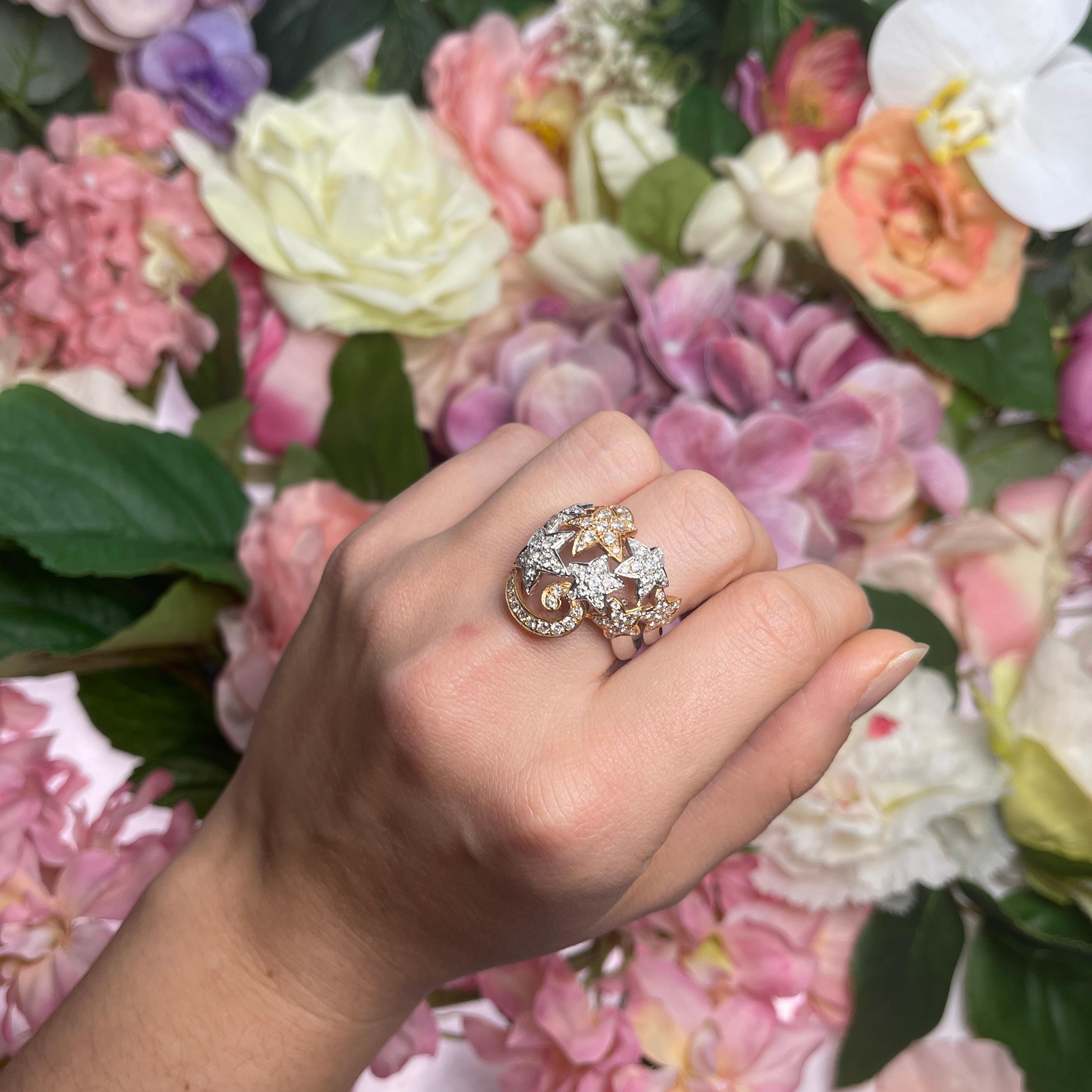 18K Rose and White Gold Star Motif Ring with 1.66 Carats of Diamonds For Sale 2