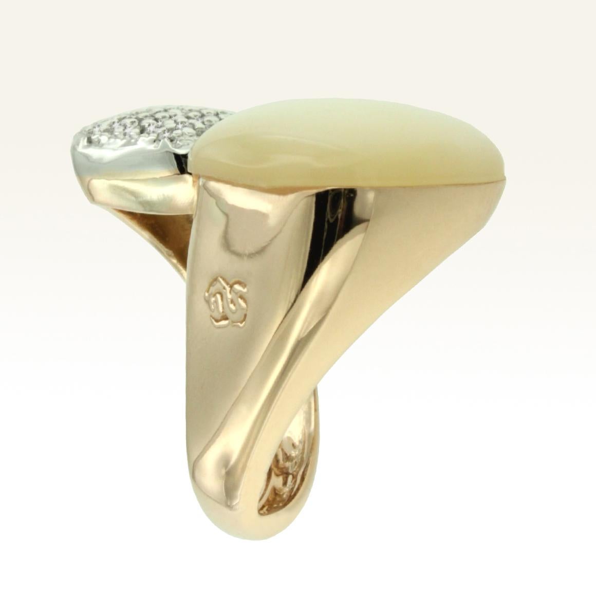 Cabochon 18k Rose and White Gold with Mother of Pearl and White Diamonds Ring For Sale