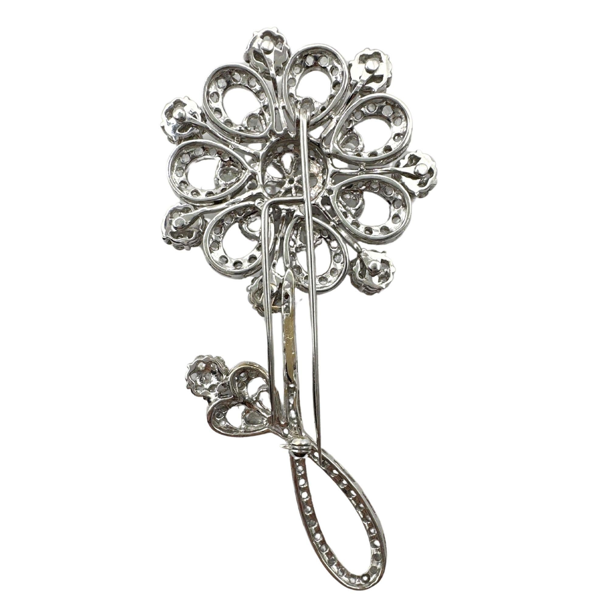 18k Rose Cut Diamond Flower Brooch In Good Condition For Sale In New York, NY