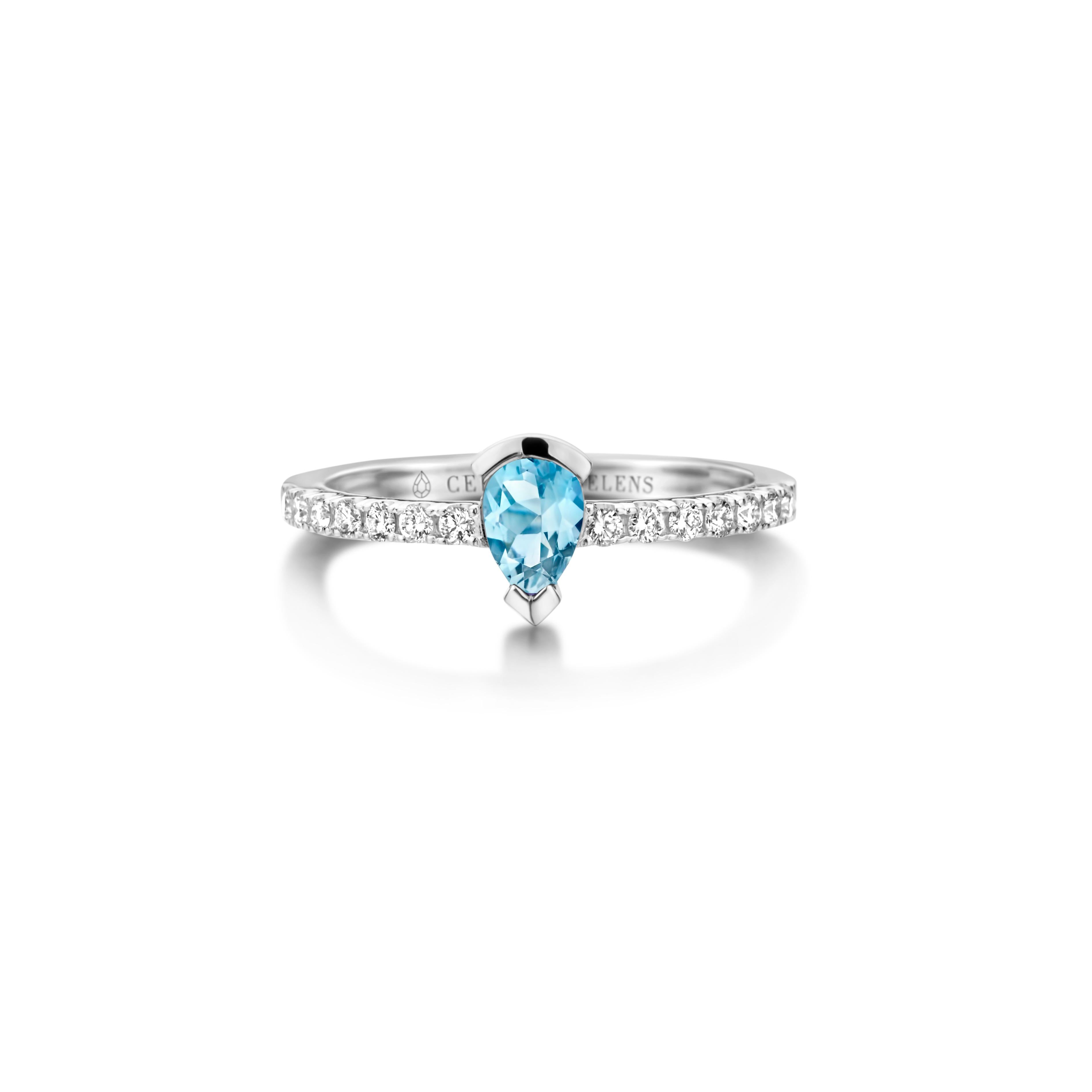 Contemporary 18k Rose Gold 0.70 Carat Aquamarine and Diamond Engagement Ring For Sale