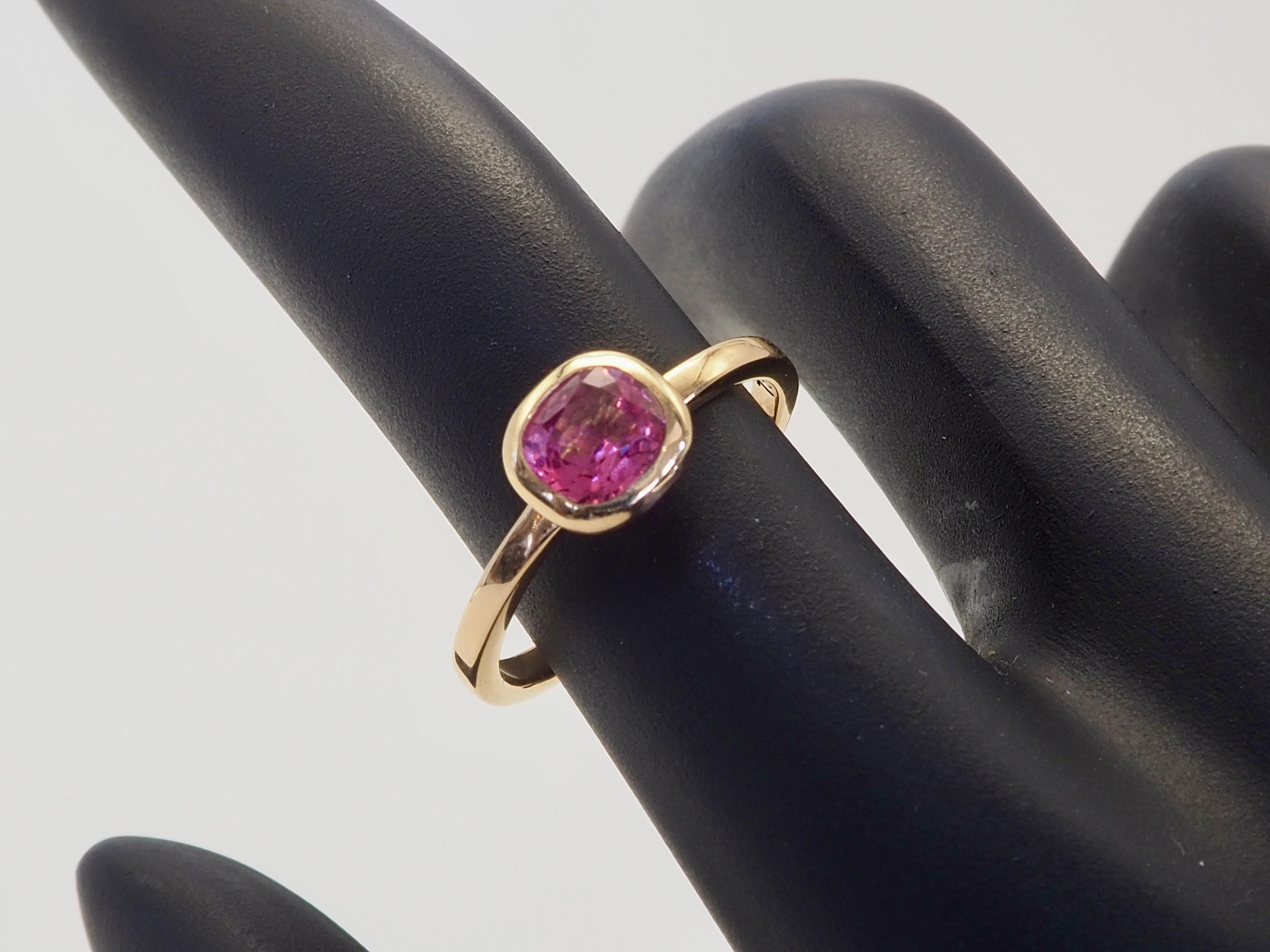 Anello solitario con castone in oro rosa 18 carati da 0,73 carati con spinello rosa Mahenge in vendita 6