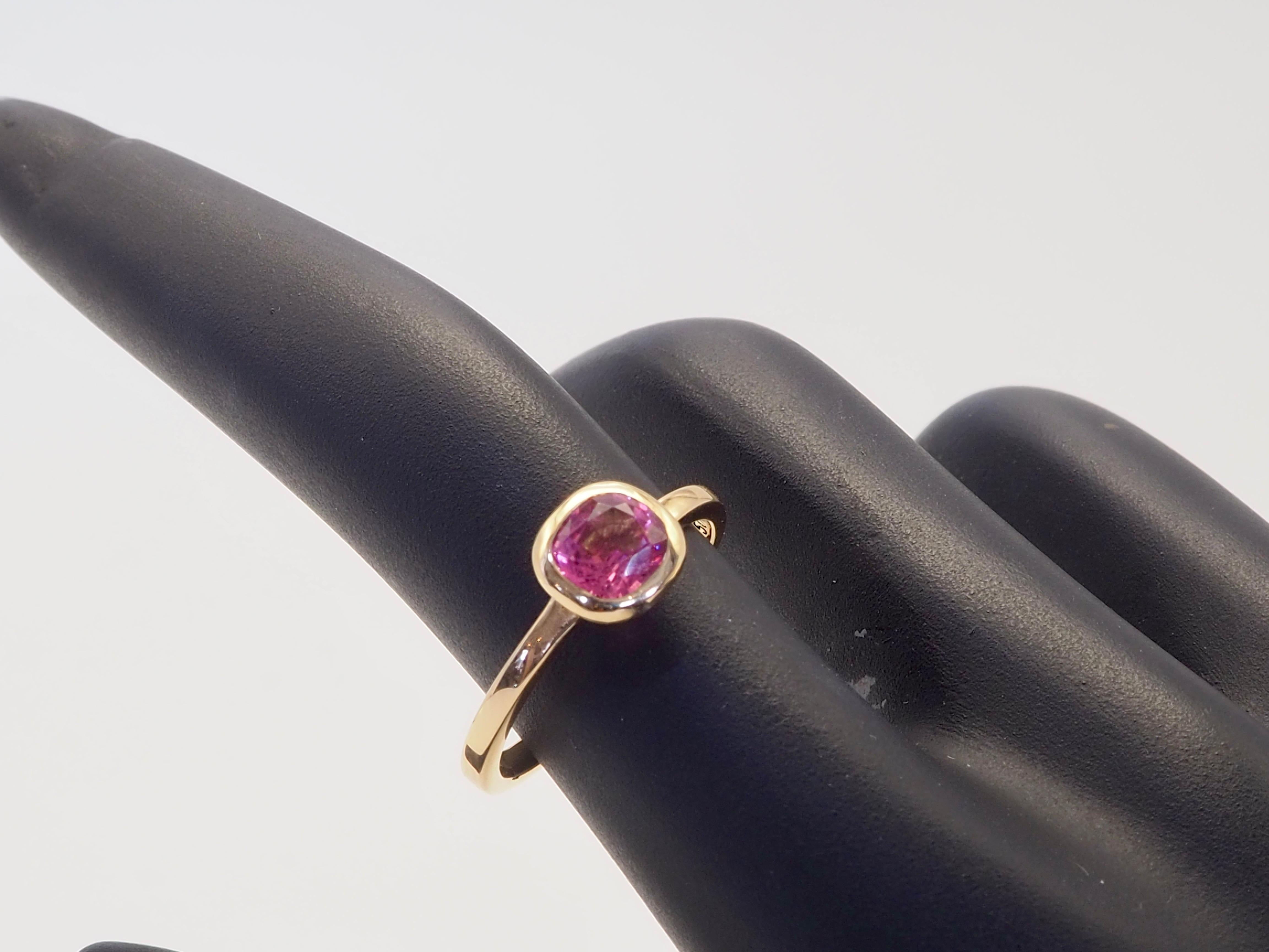 Anello solitario con castone in oro rosa 18 carati da 0,73 carati con spinello rosa Mahenge in vendita 3