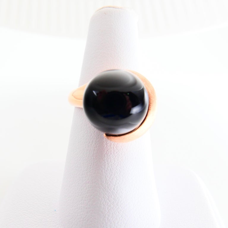 18 Karat Rose Gold and Onyx Ring, Modern Design For Sale (Free Shipping ...