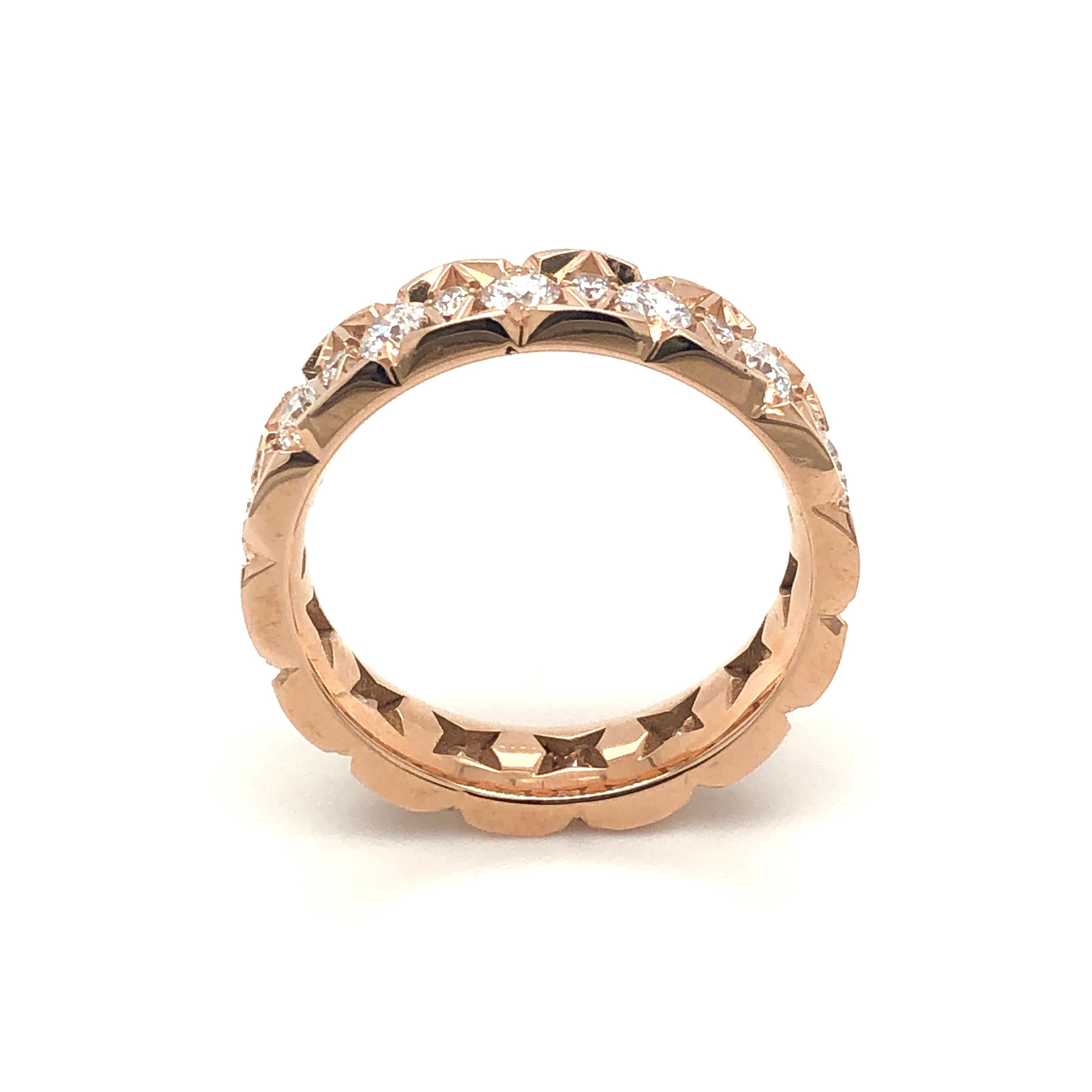 18 Karat Rose Gold Eternity Ring set with 1.371 Carat White Diamonds.
White Diamonds are brilliant cut.

This ring is available in Rose gold AND White gold (see in other listing)
Also beautiful worn together as one.
Or the perfect wedding ring if
