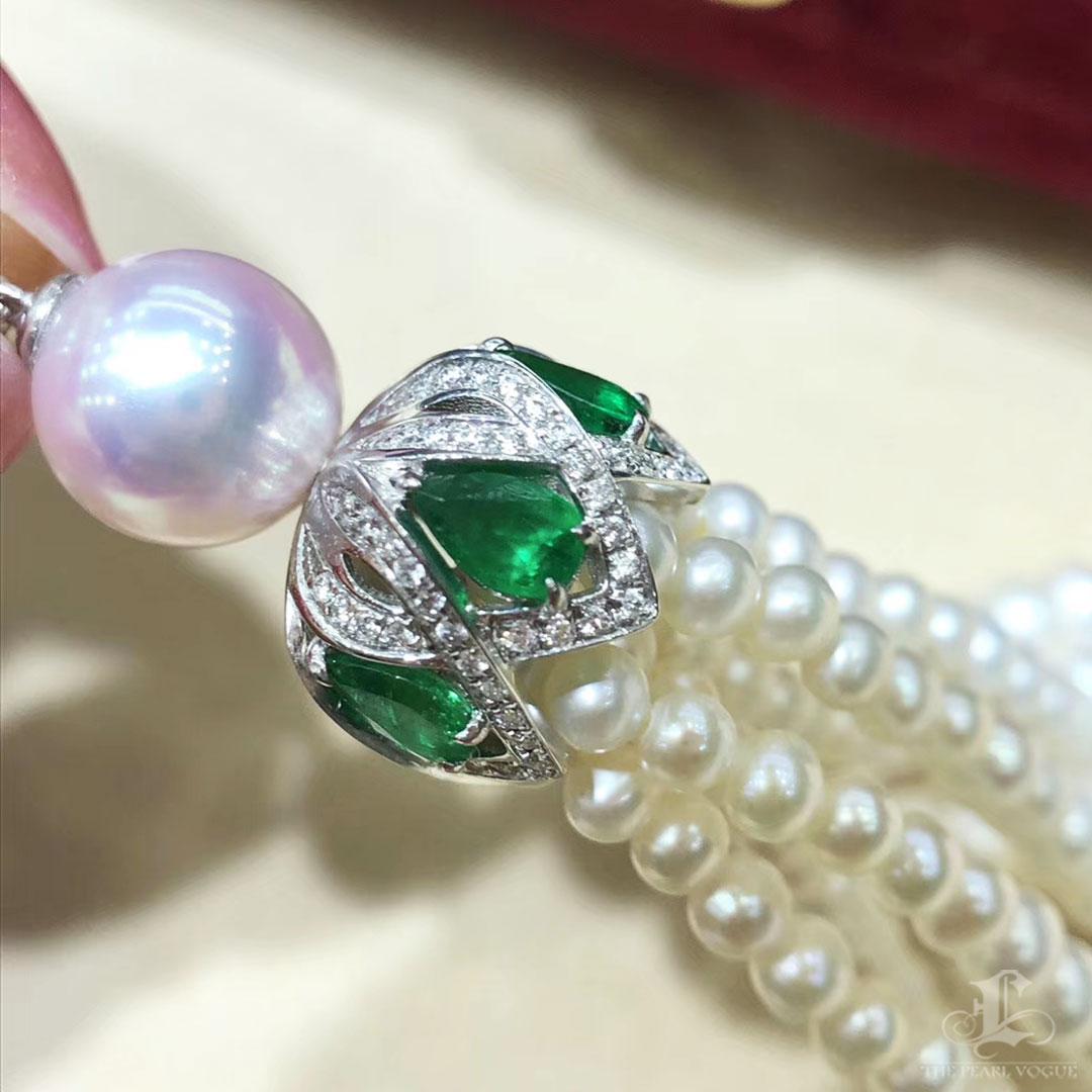 【Crown Radiance】Emerald Tassel Akoya Perle & Diamant-Ohrringe im Angebot 1