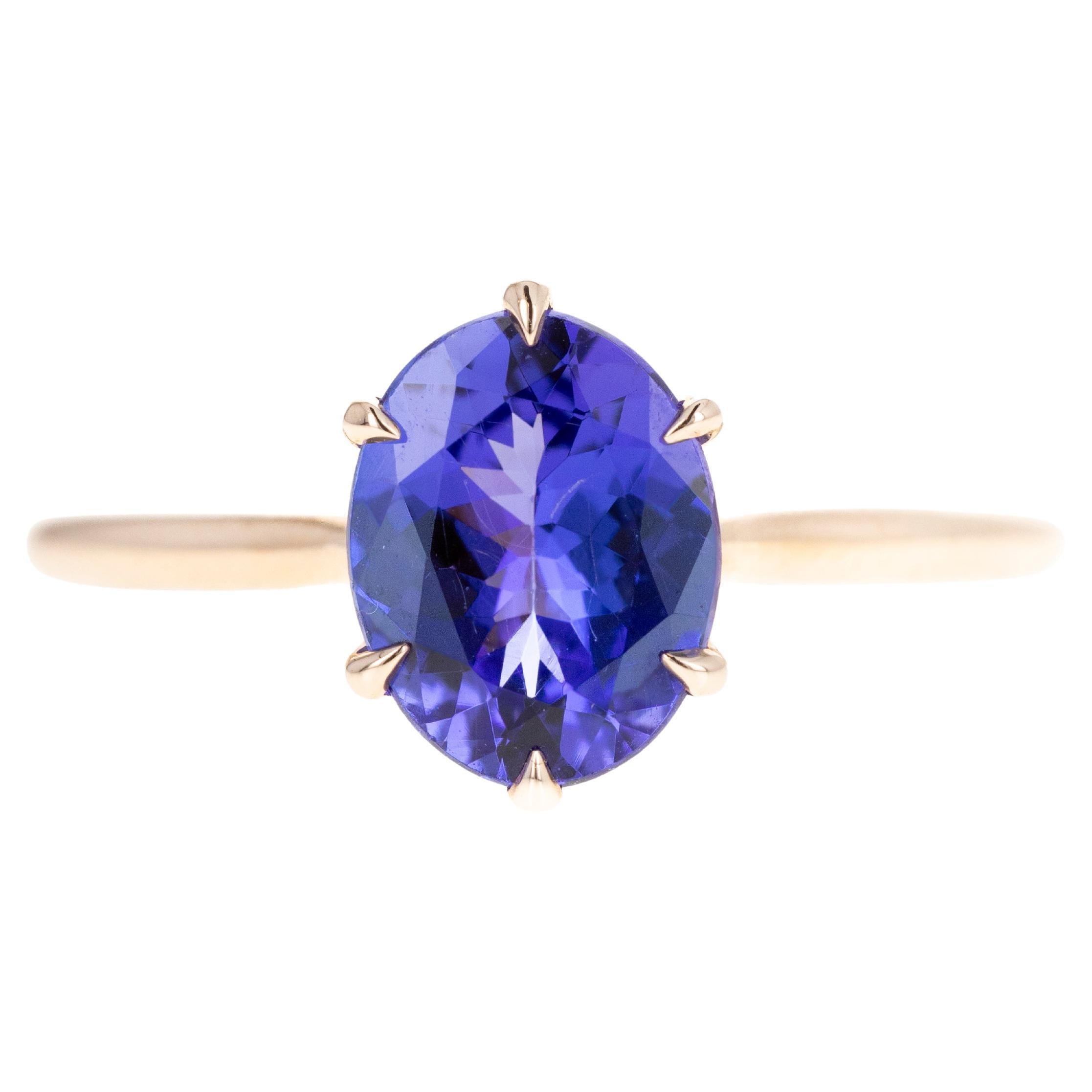 18K Rose Gold 1.58 Carat Oval Tanzanite Ring
