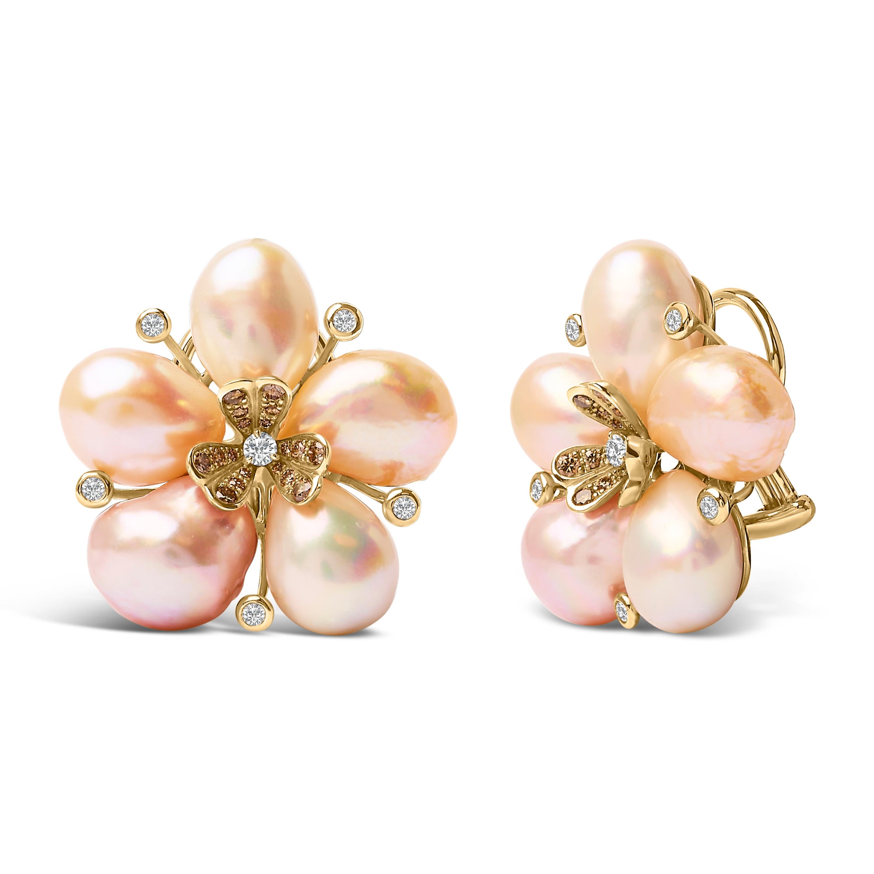 Boucles d'oreilles en or rose 18K avec diamant 3/8 Cttw et perle d'eau douce Neuf - En vente à New York, NY