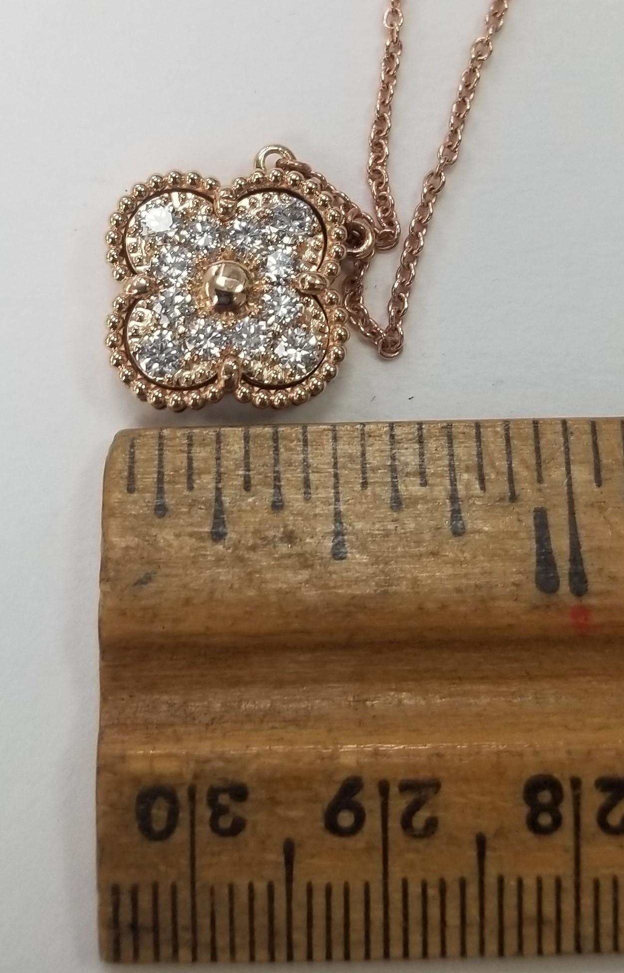 Taglio rotondo Ciondolo con diamante 