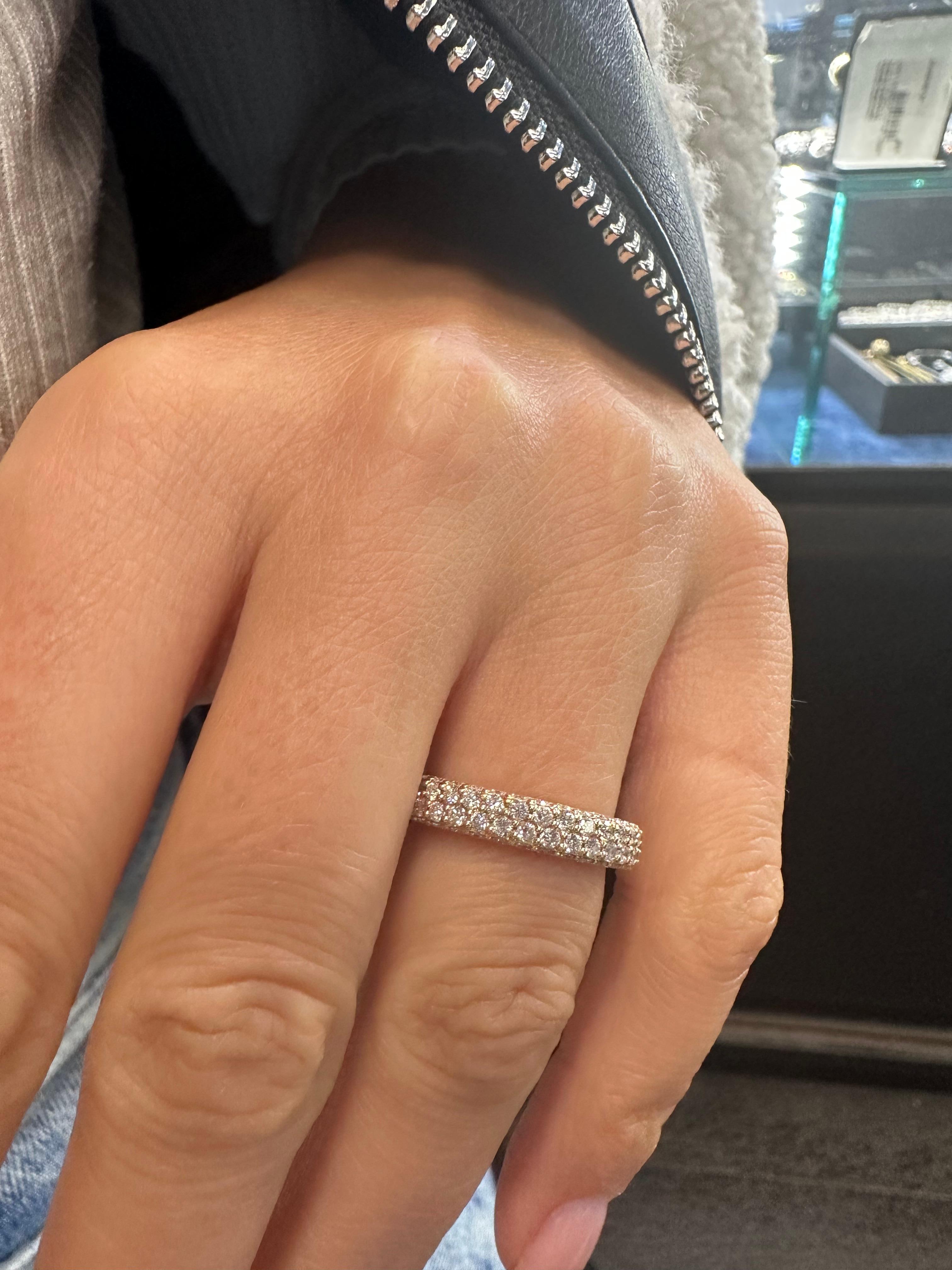18K Rose Gold 4.c00cttw Multirow Pave Set Diamond Eternity Ring In Excellent Condition For Sale In New York, NY