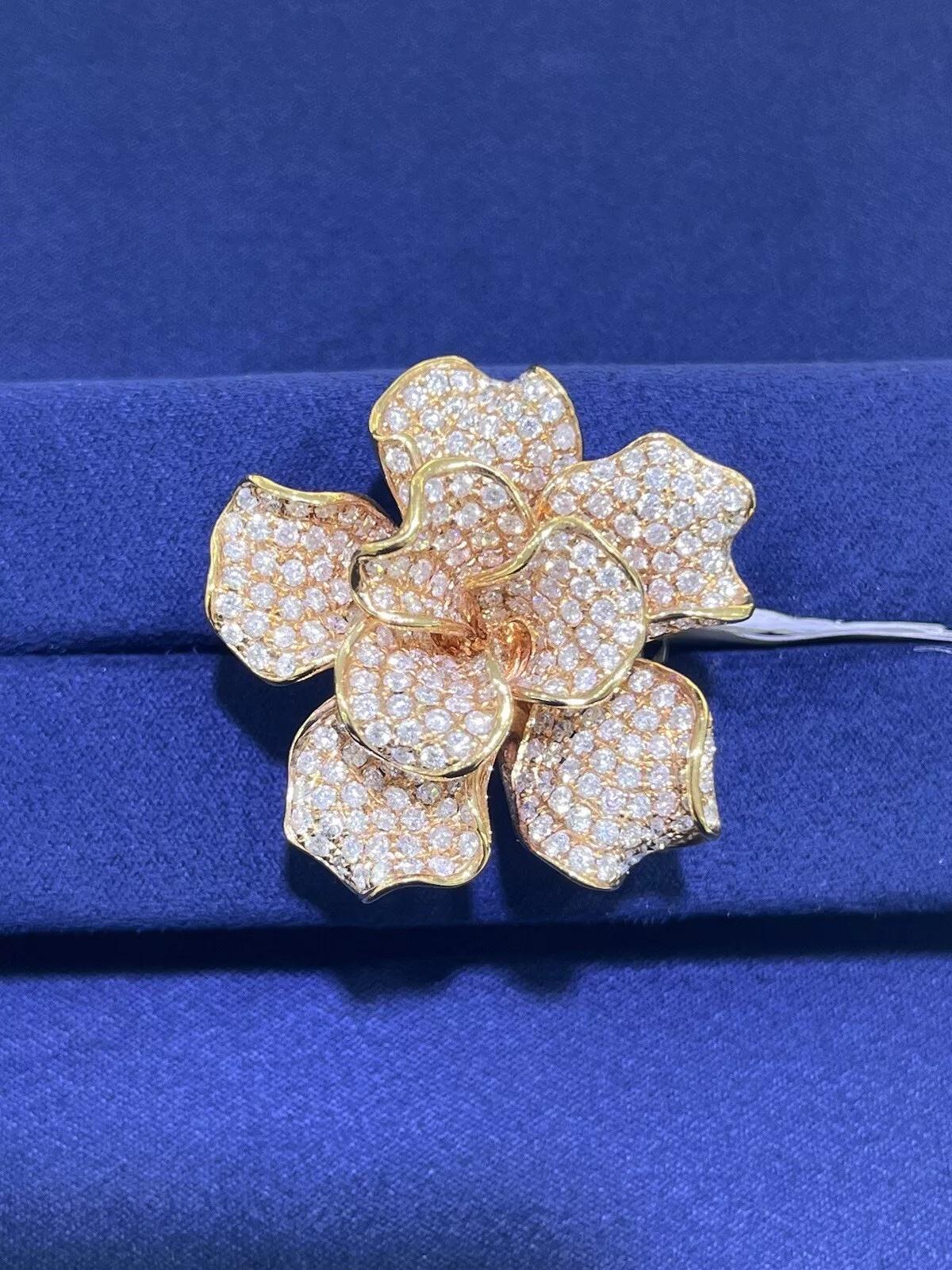 Bague cocktail fleur en or rose 18 carats avec diamants ronds pavés de 7 carats, taille 7 en vente 6