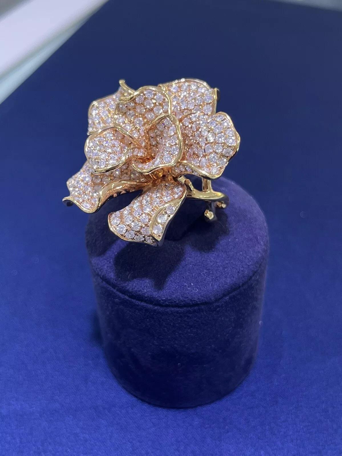 Bague cocktail fleur en or rose 18 carats avec diamants ronds pavés de 7 carats, taille 7 Pour femmes en vente