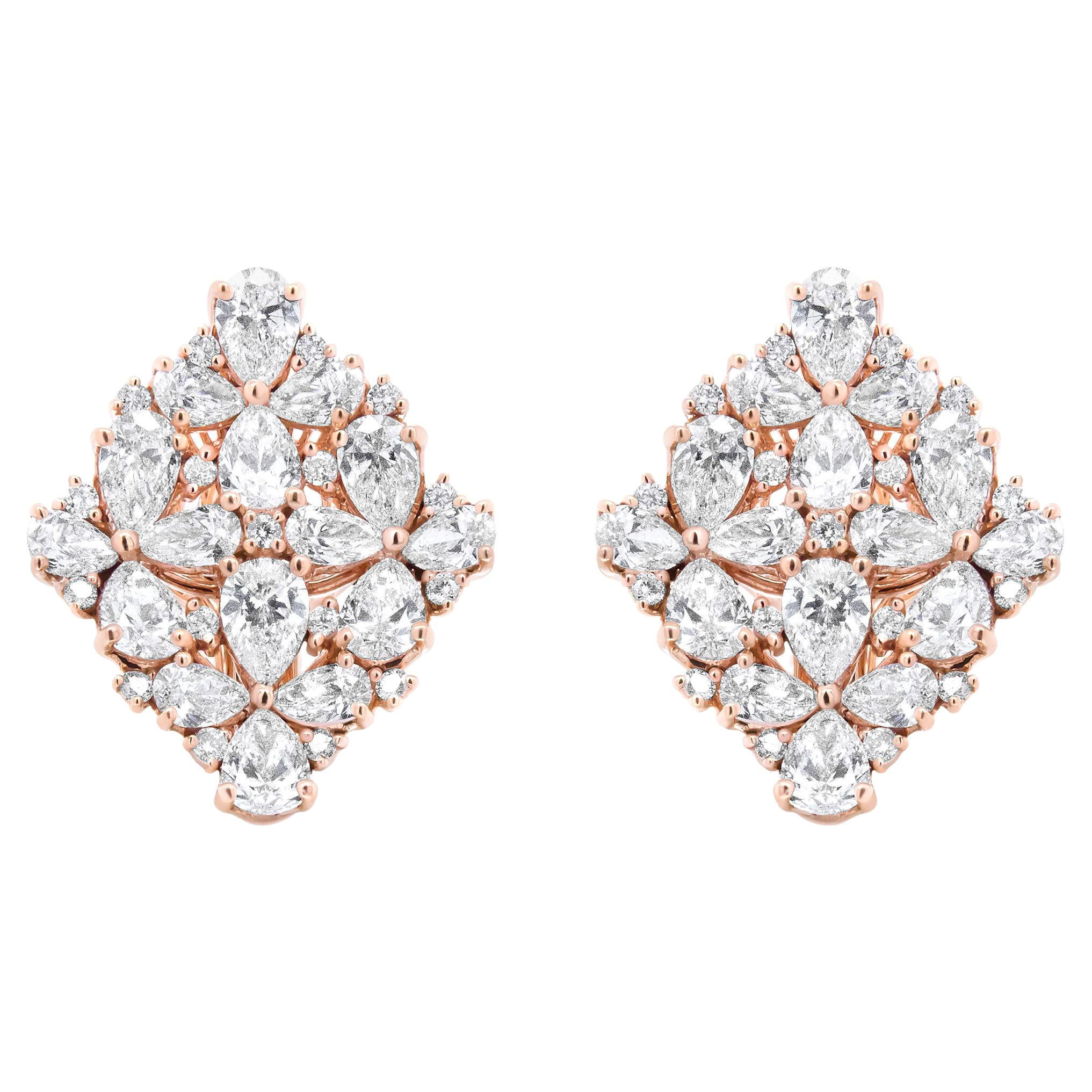 18 Karat Roségold 8 1/3 Karat Birnen- und runder Diamant-Blumen-Cluster Omega-Ohrringe
