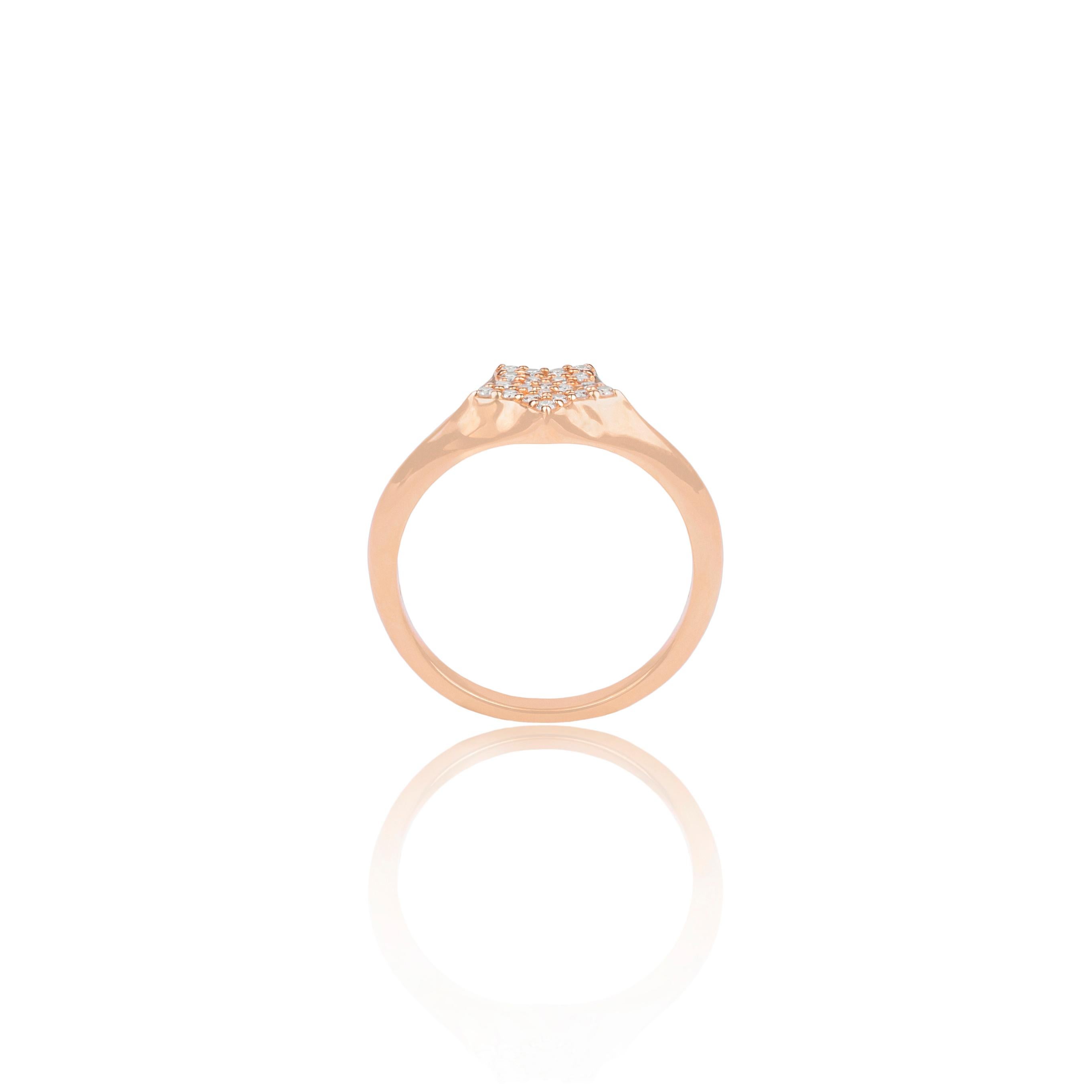 En venta: Anillo en forma de estrella de oro rosa de 18k y diamante de 0,14 ct  4
