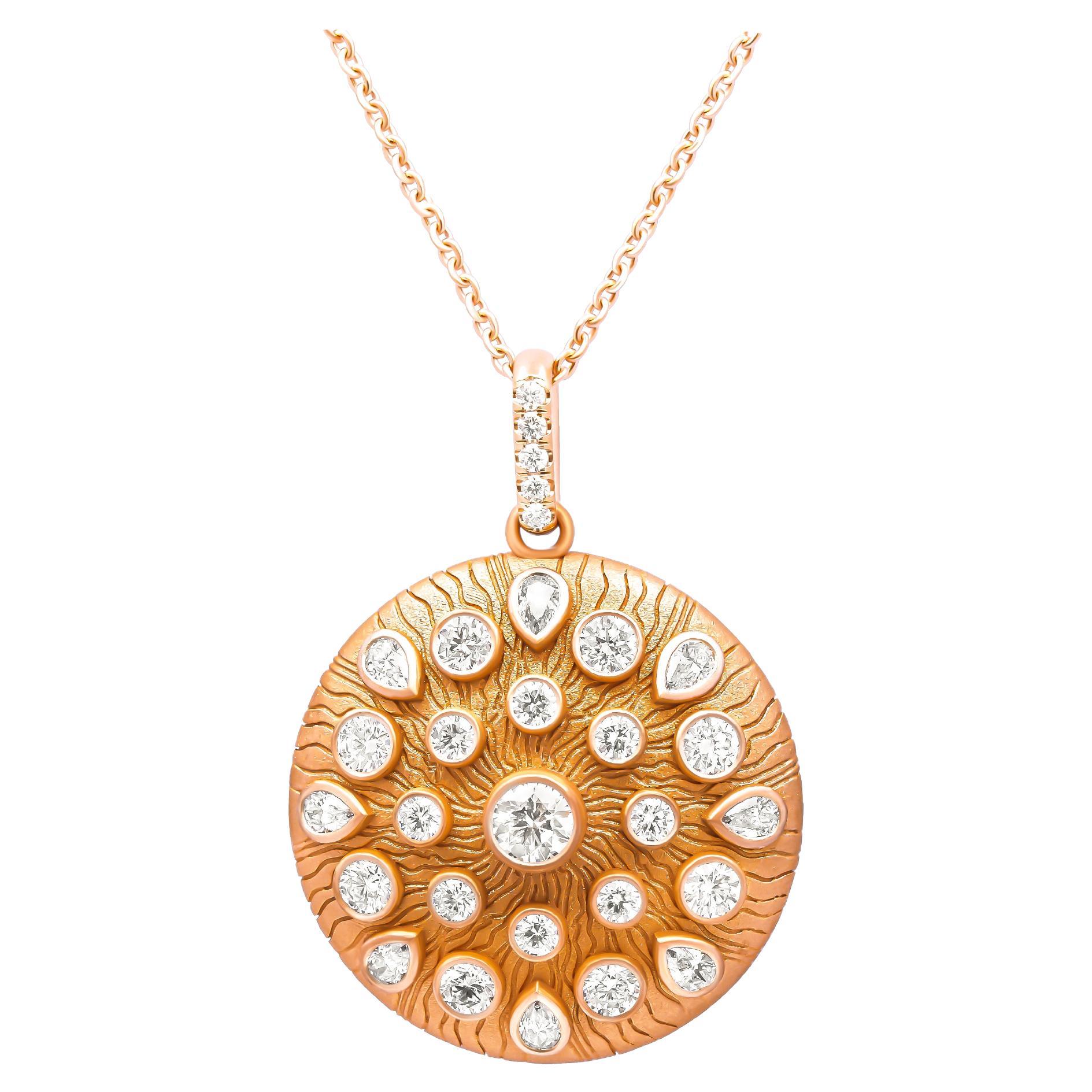 18 Karat Roségold und Diamant-Medaillon-Anhänger im Angebot