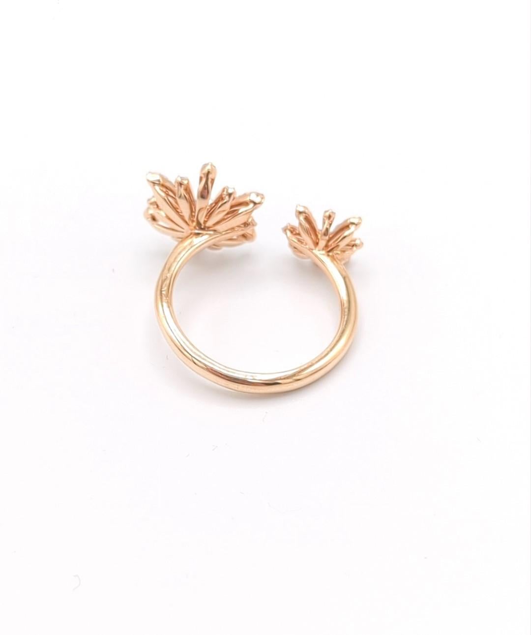 Anello aperto in oro rosa 18k e diamanti con due fiori di stella alpina in vendita 3