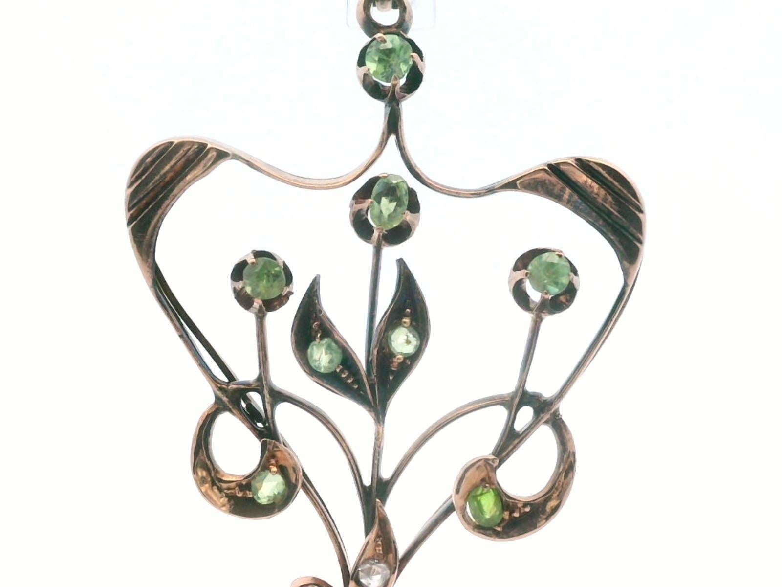 Ciondolo in oro rosa 18k con demantoide e diamante dell'antica Russia imperiale In condizioni buone in vendita a Lexington, KY
