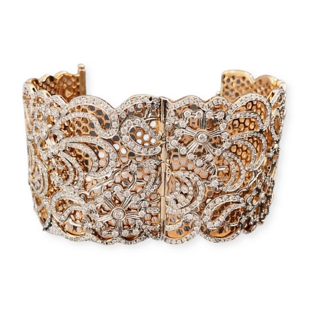 The complexity of the filigree design in this 18k rose gold Art Deco inspired bracelet reflects the modern and sleek spirit of the era. This delicate technique evokes the feeling of lace, and it was a very popular trend during the 1920s and 1930s.