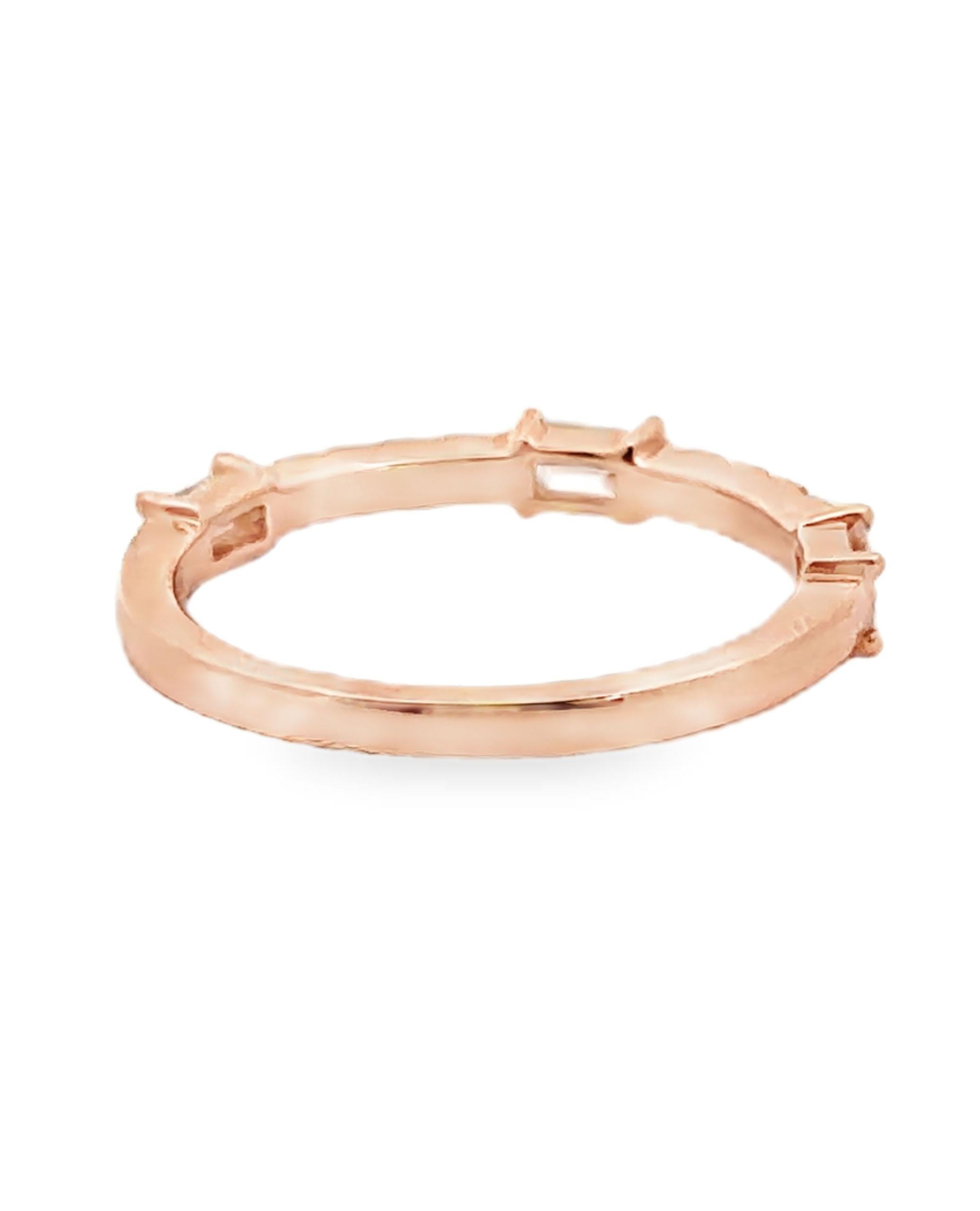 18K Rose Gold Band Ring with Round and Baguette Diamonds Corte mixto en venta