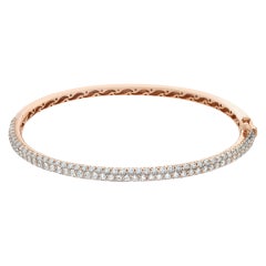 18k rose gold bangle with 2.86 carats in round brilliant cut pave diamonds