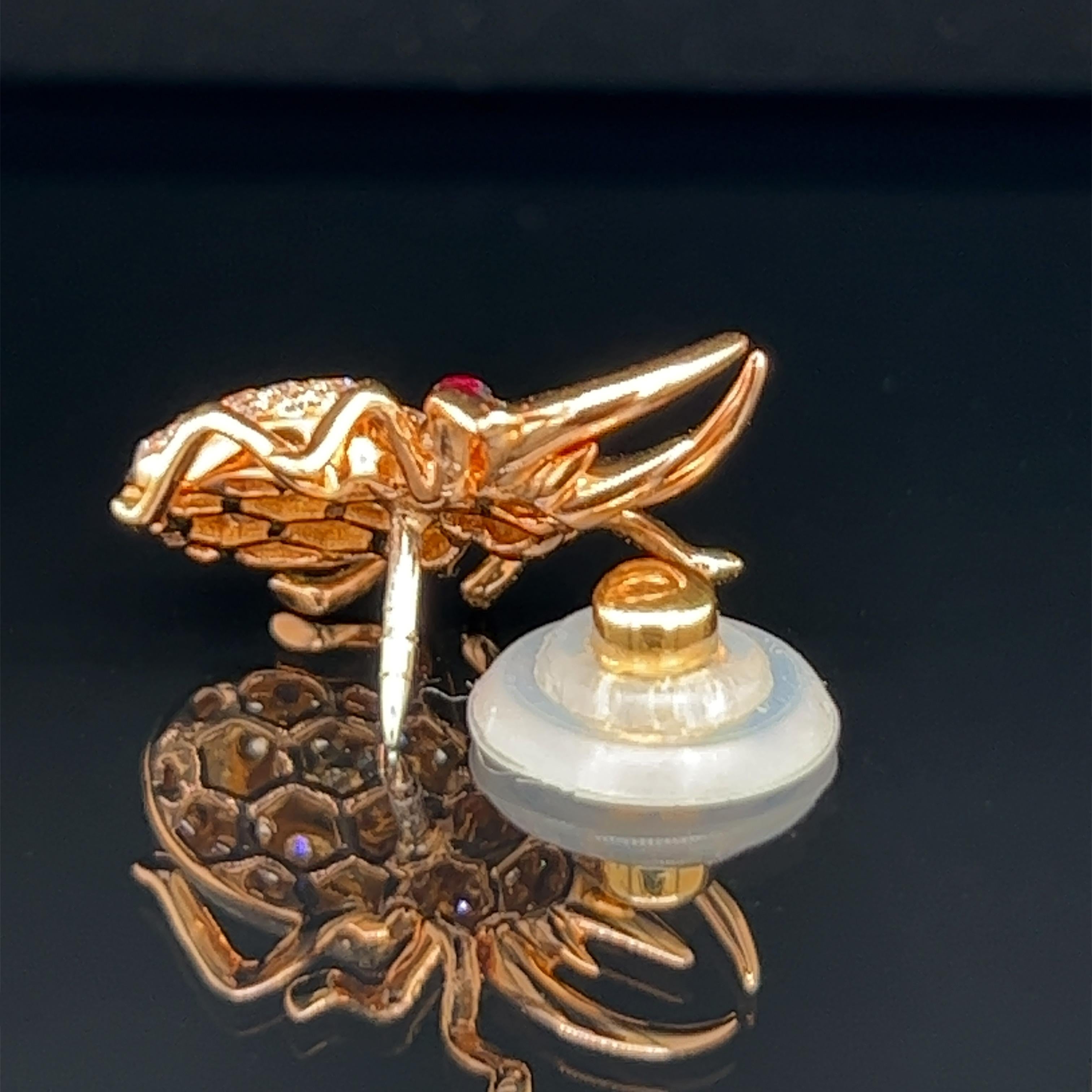 Modern 18K Rose Gold Bug Shaped Mixed Colored Diamond Brooch For Sale