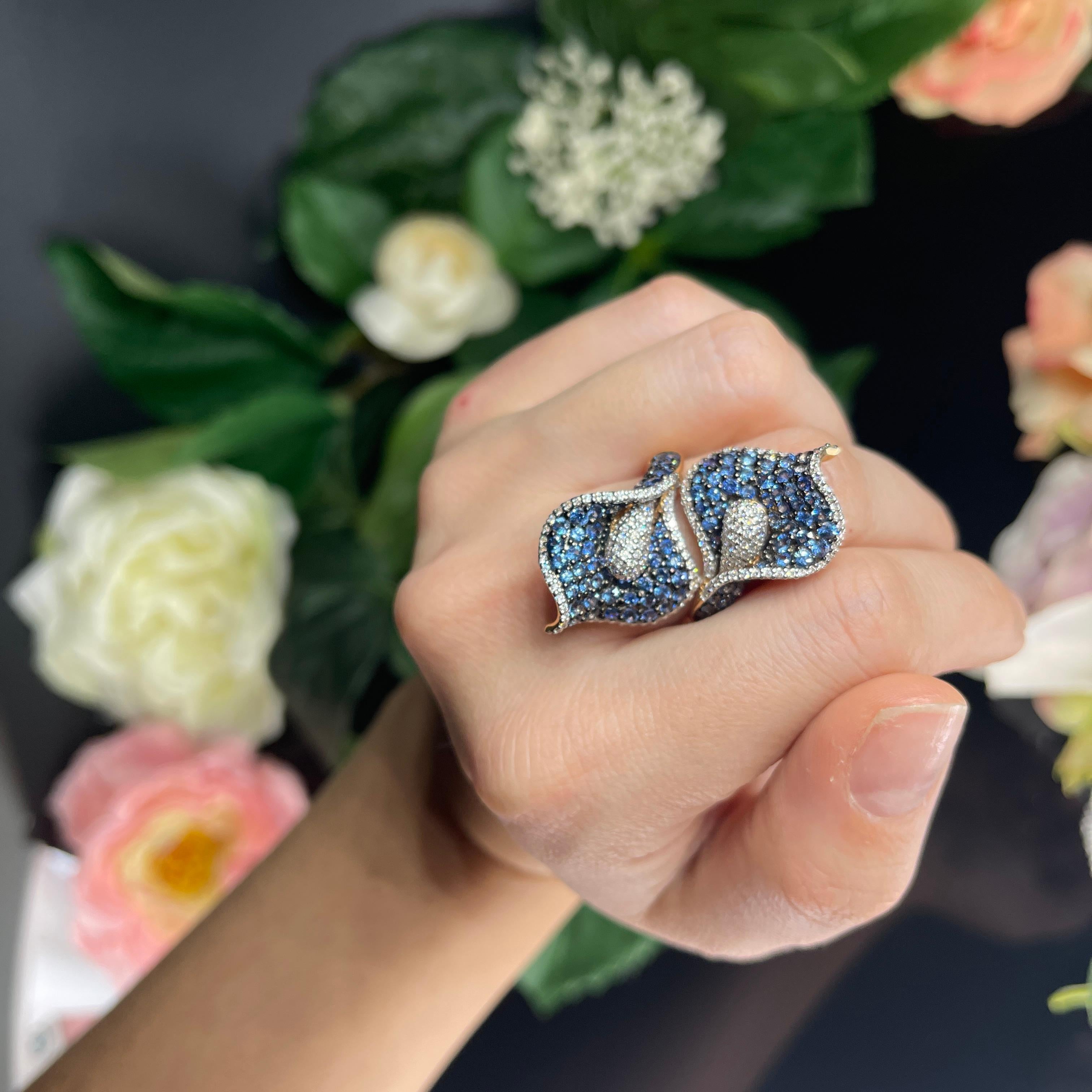 18k Rose Gold Calla Lily Ring with Blue Sapphires and White Diamonds For Sale 3