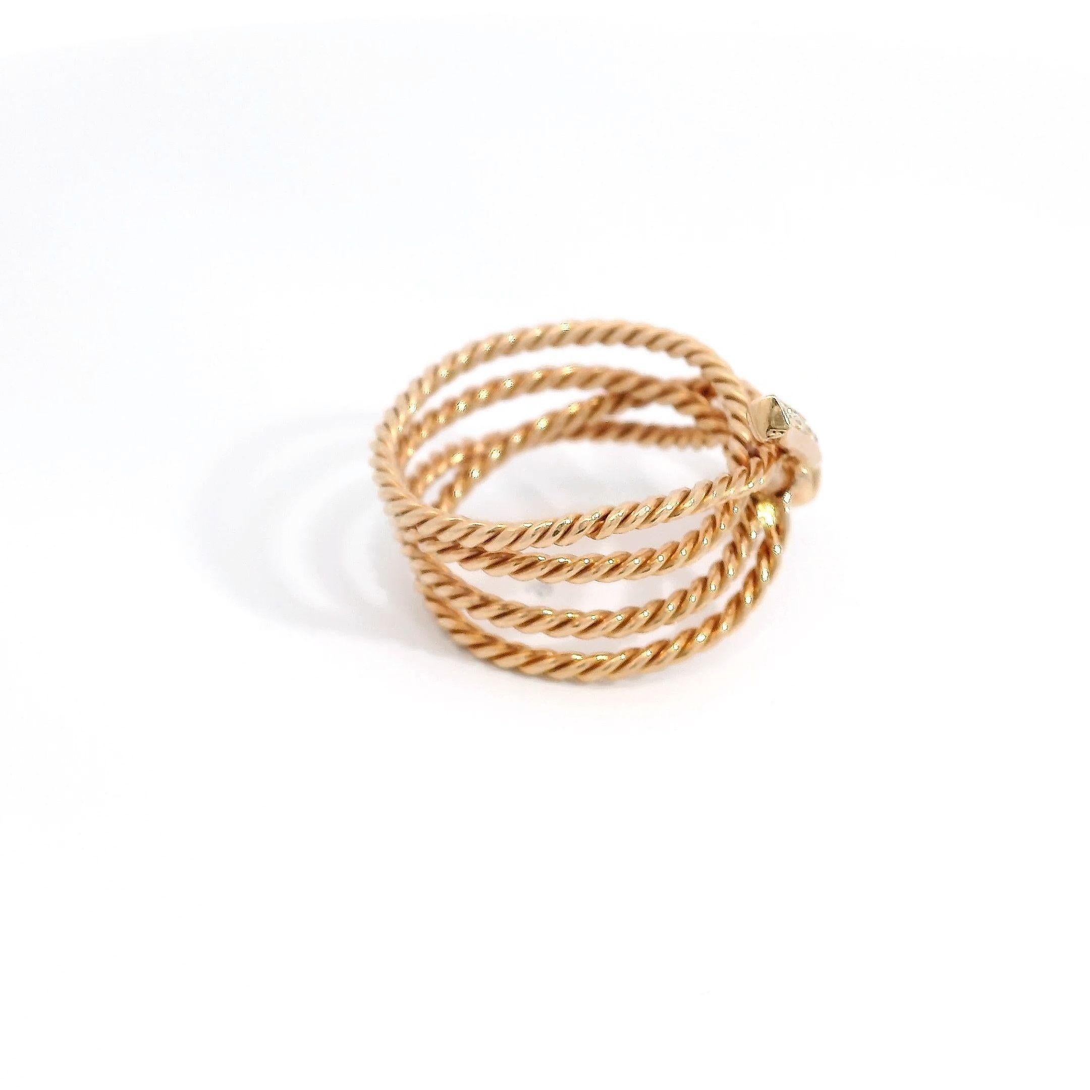 18K Rose Gold Delicate Twisted Rope and Diamond Ribbon Ring In New Condition For Sale In Hong Kong, HK