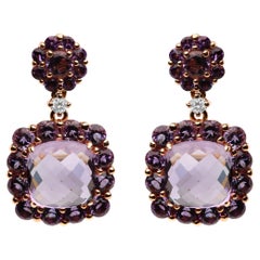 Orecchini pendenti in oro rosa 18K con diamanti e gemme di ametista rosa e viola