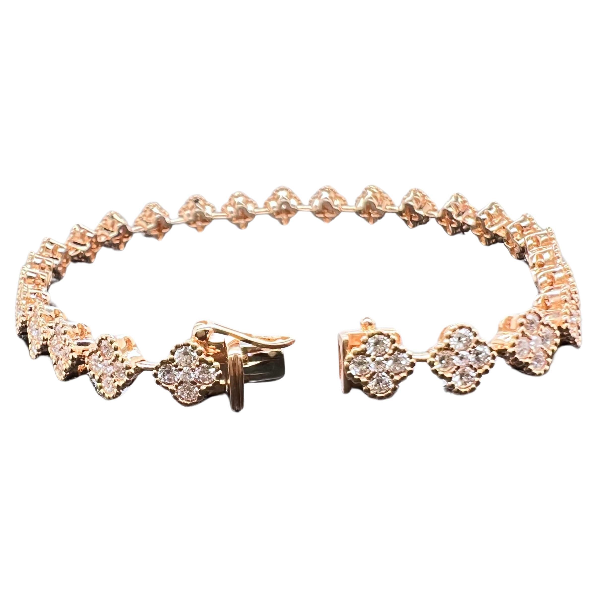 Pulsera de tenis estilo trébol con diamantes en oro rosa de 18k Contemporáneo en venta