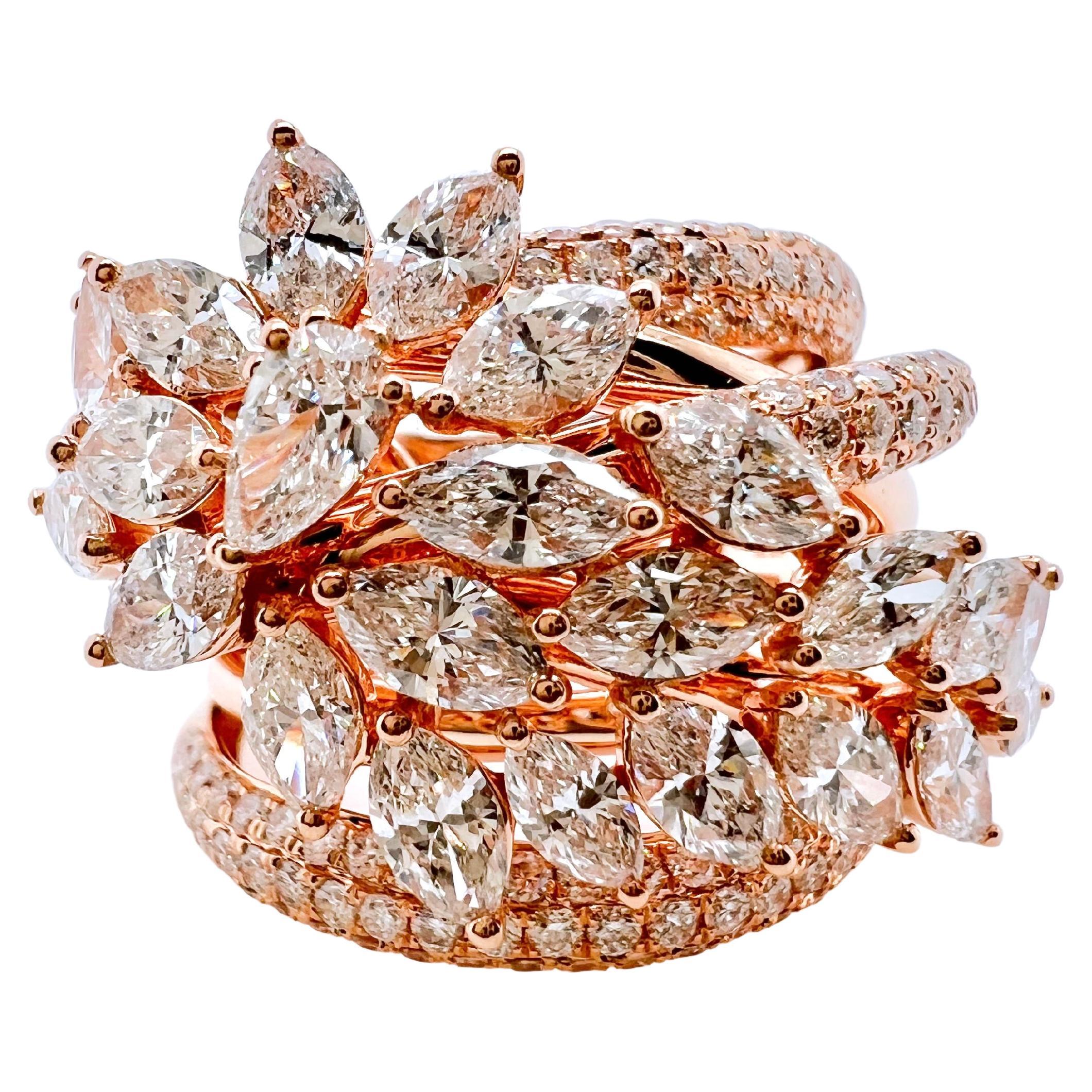 Bague à anneau croisé en or rose 18k avec diamants en vente