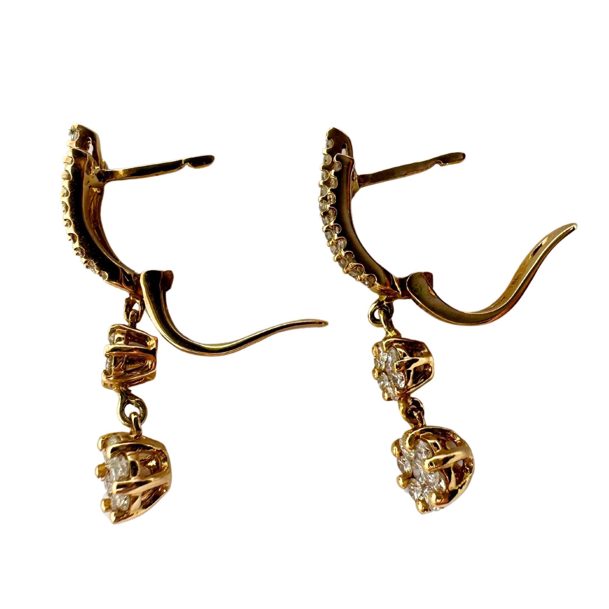 Orecchini a goccia con diamanti in oro rosa 18k in vendita 1