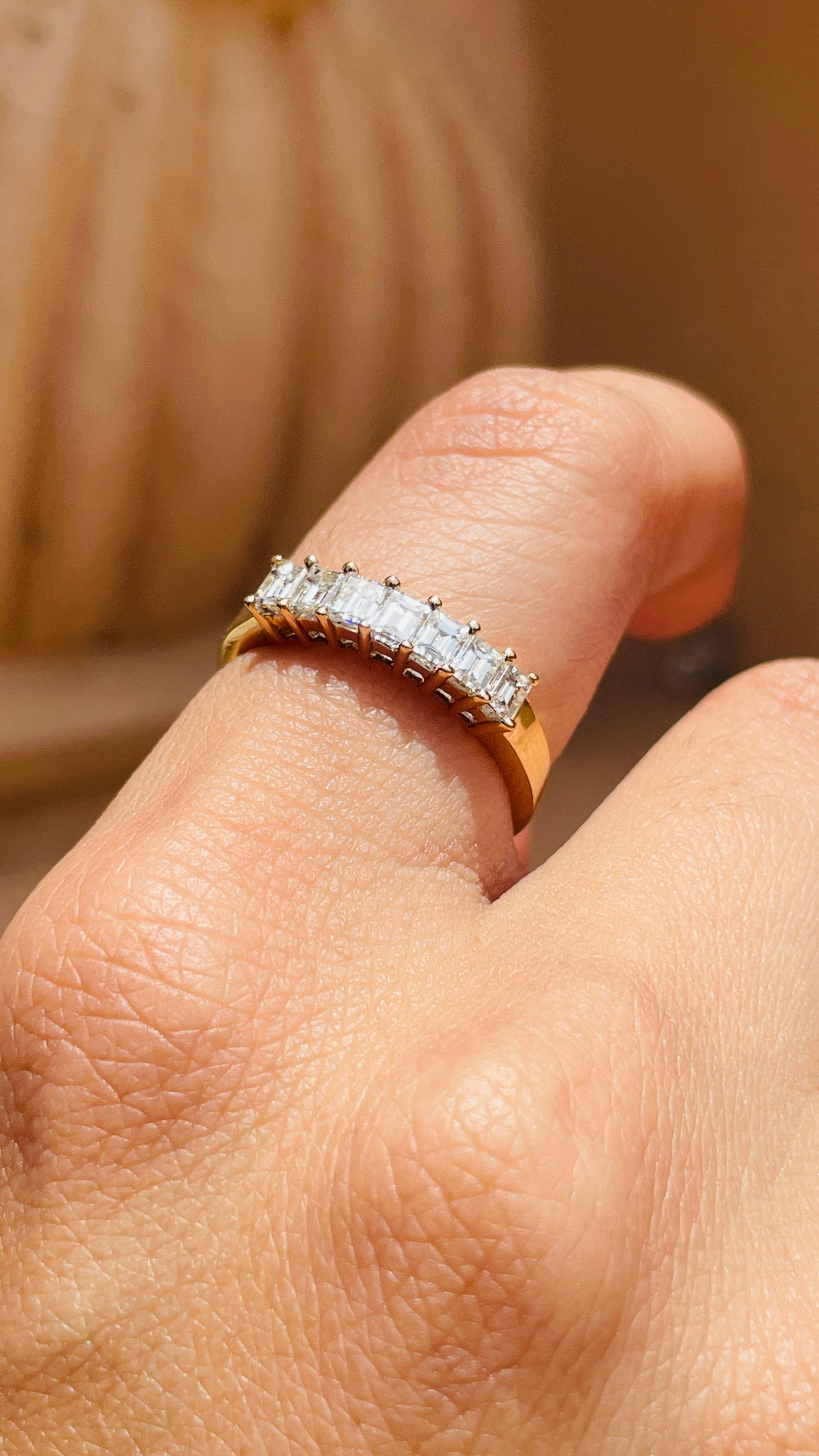 Im Angebot: 18 Karat Gelbgold Moderner Diamant Halb-Eternity-Ring () 9