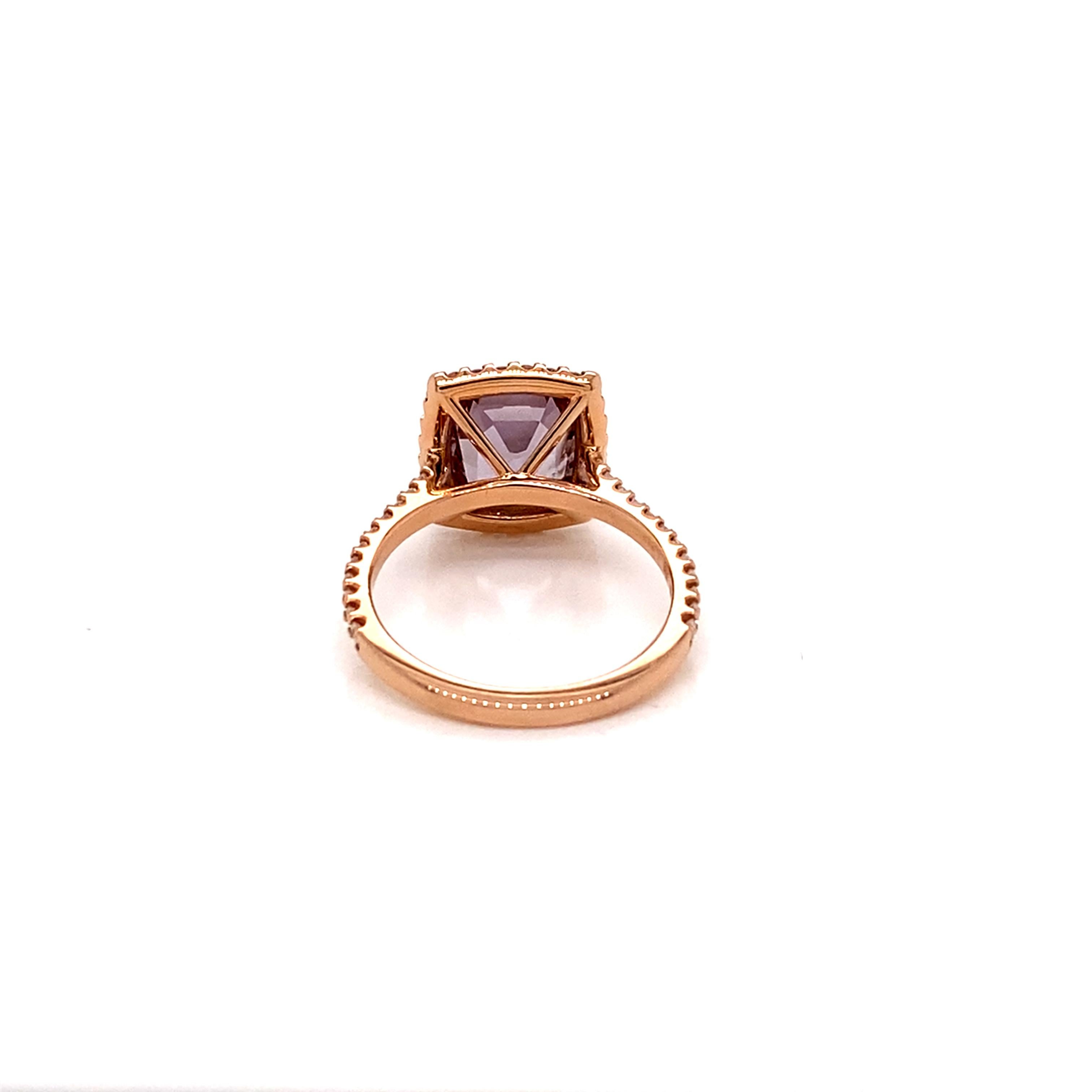 18 Karat Roségold Diamant Halo 3 Karat Lavendel Spinell Ring (Zeitgenössisch) im Angebot