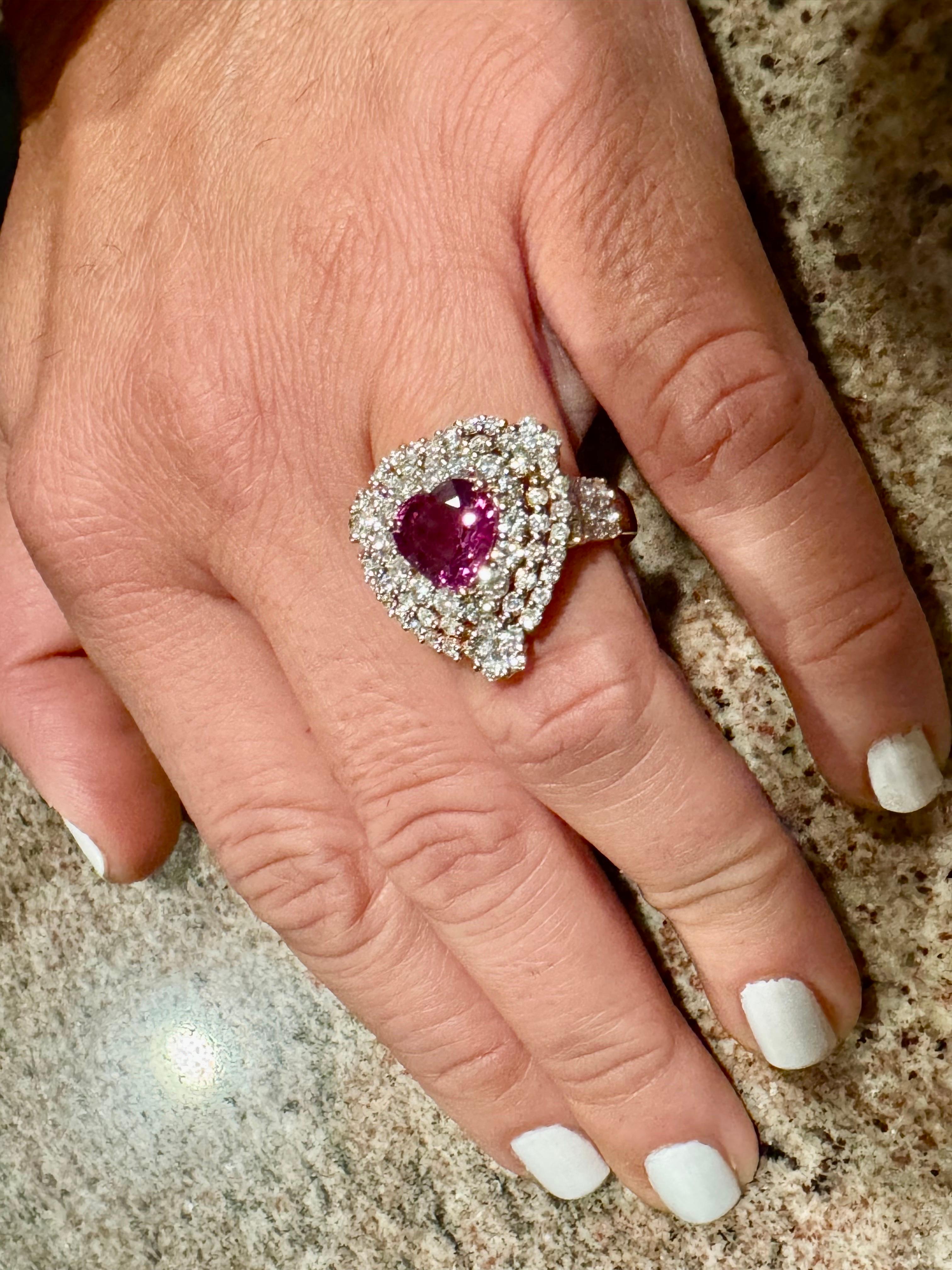 18K Rose Gold Diamond Heart GIA Certified 3.50 Carat No Heat Pink Sapphire Ring For Sale 4