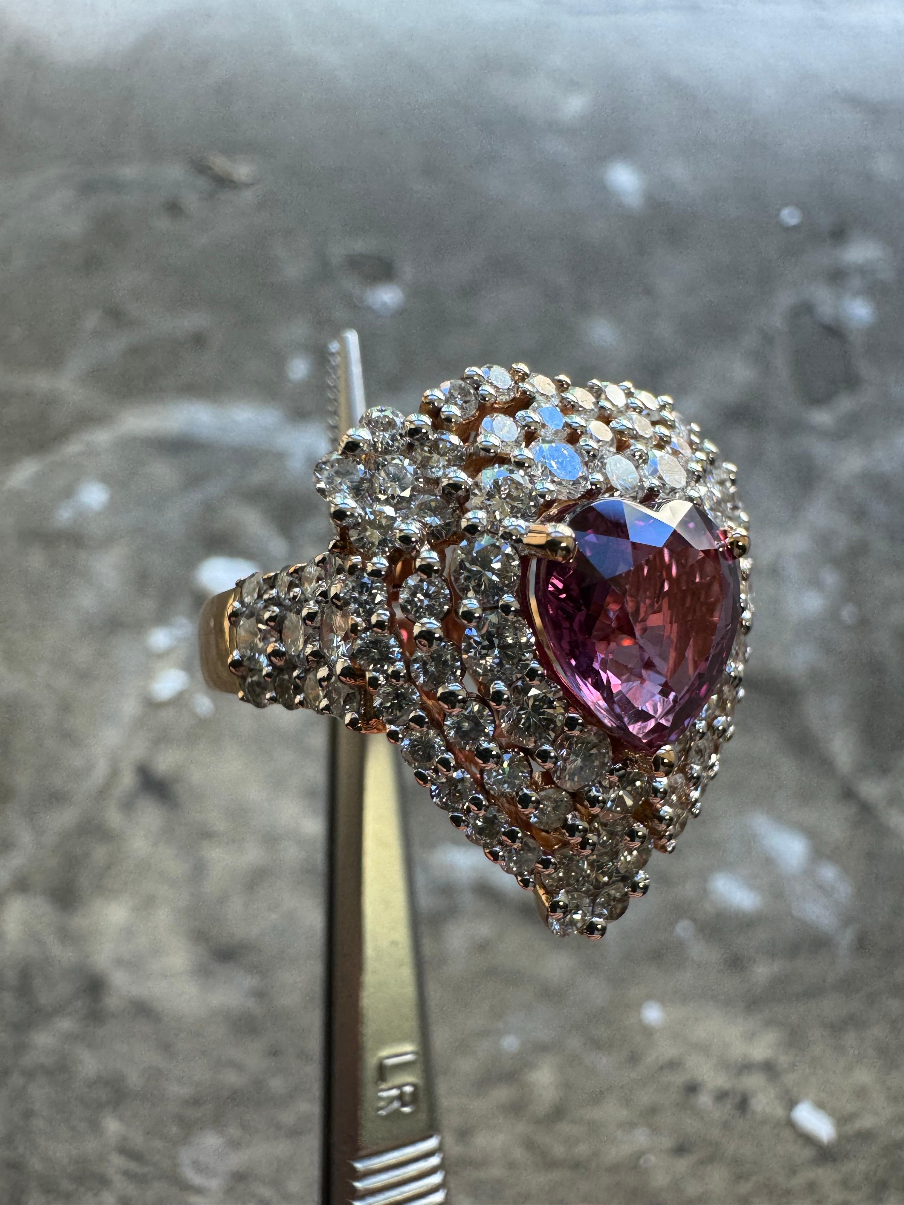 18K Rose Gold Diamond Heart GIA Certified 3.50 Carat No Heat Pink Sapphire Ring In New Condition For Sale In Los Angeles, CA