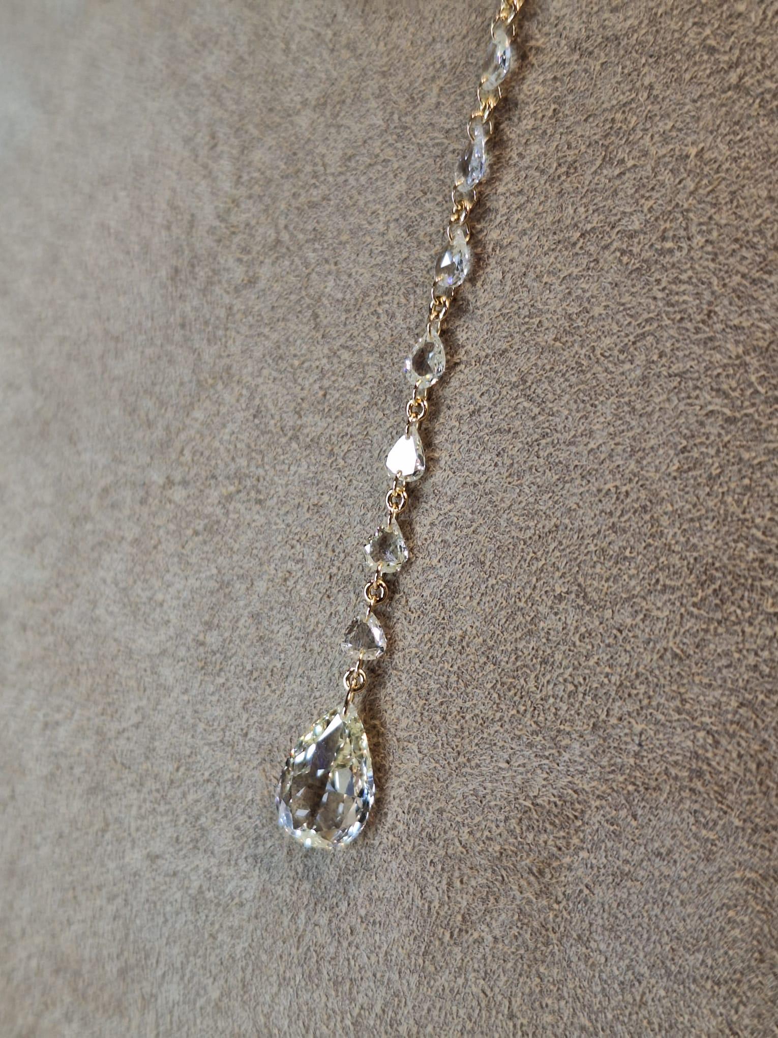 18K Rose Gold Diamond Necklace In New Condition For Sale In Central, HK