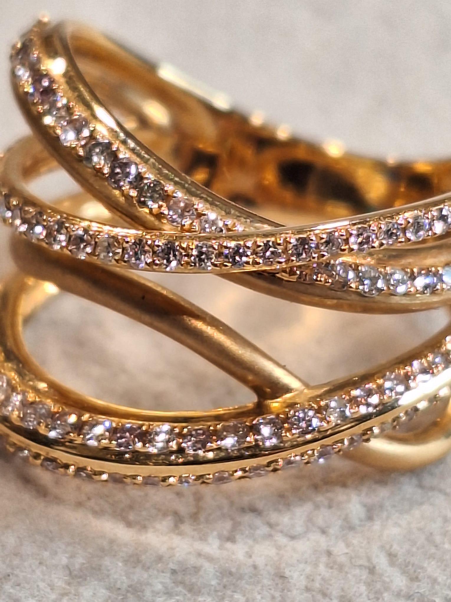 18K Rose Gold Diamond Ring 

Diamonds symbolise clarity and purity, also represent innocence, strength, and true love.

The ring setting with diamond total weight 0.64ct, made in 18K gold.

