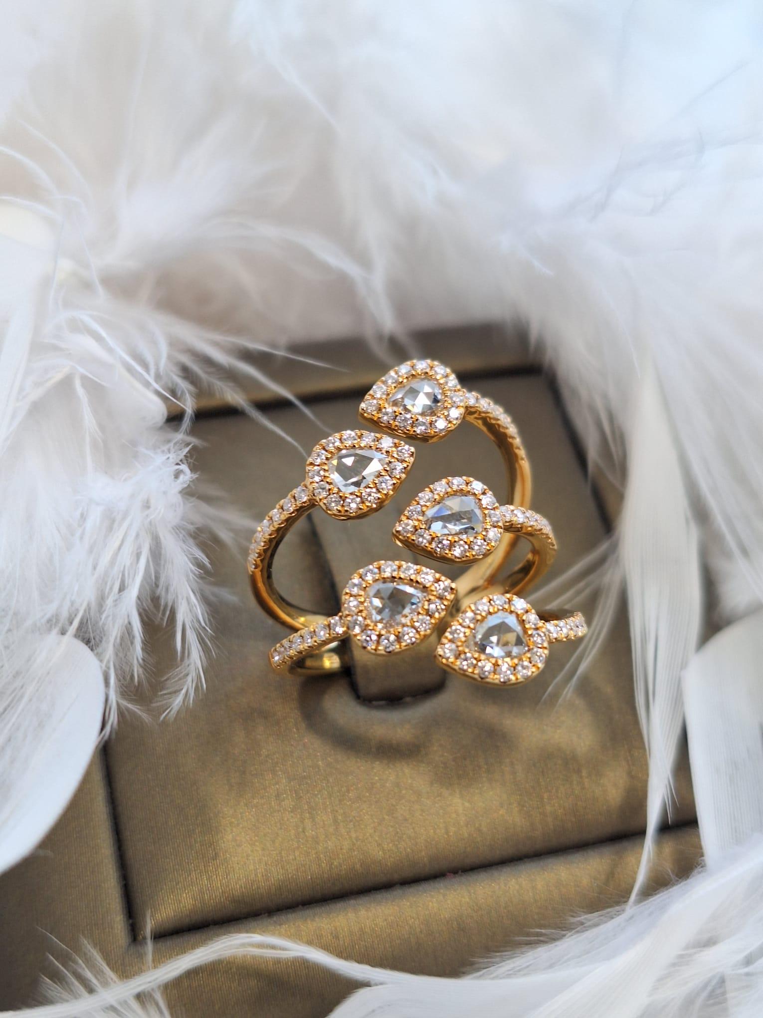 Women's 18K Rose Gold Diamond Ring For Sale