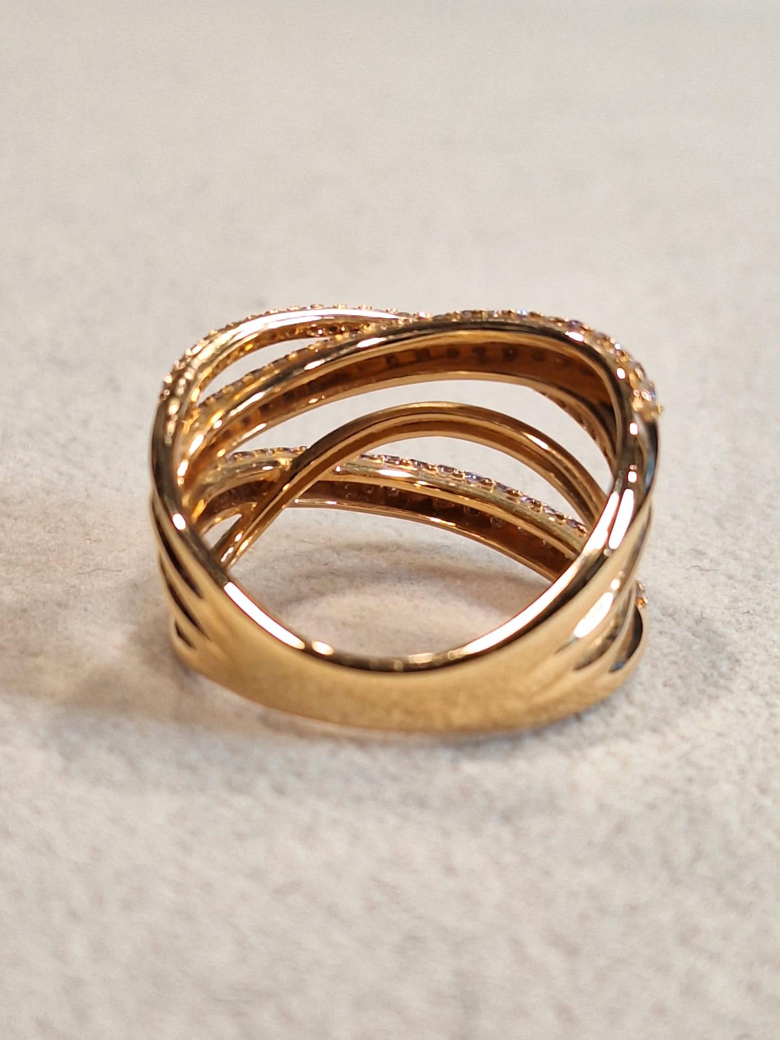 Women's or Men's 18K Rose Gold Diamond Ring For Sale