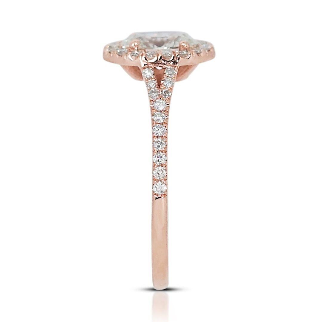 18K Rose Gold Diamond Ring with Natural Diamonds In New Condition For Sale In רמת גן, IL