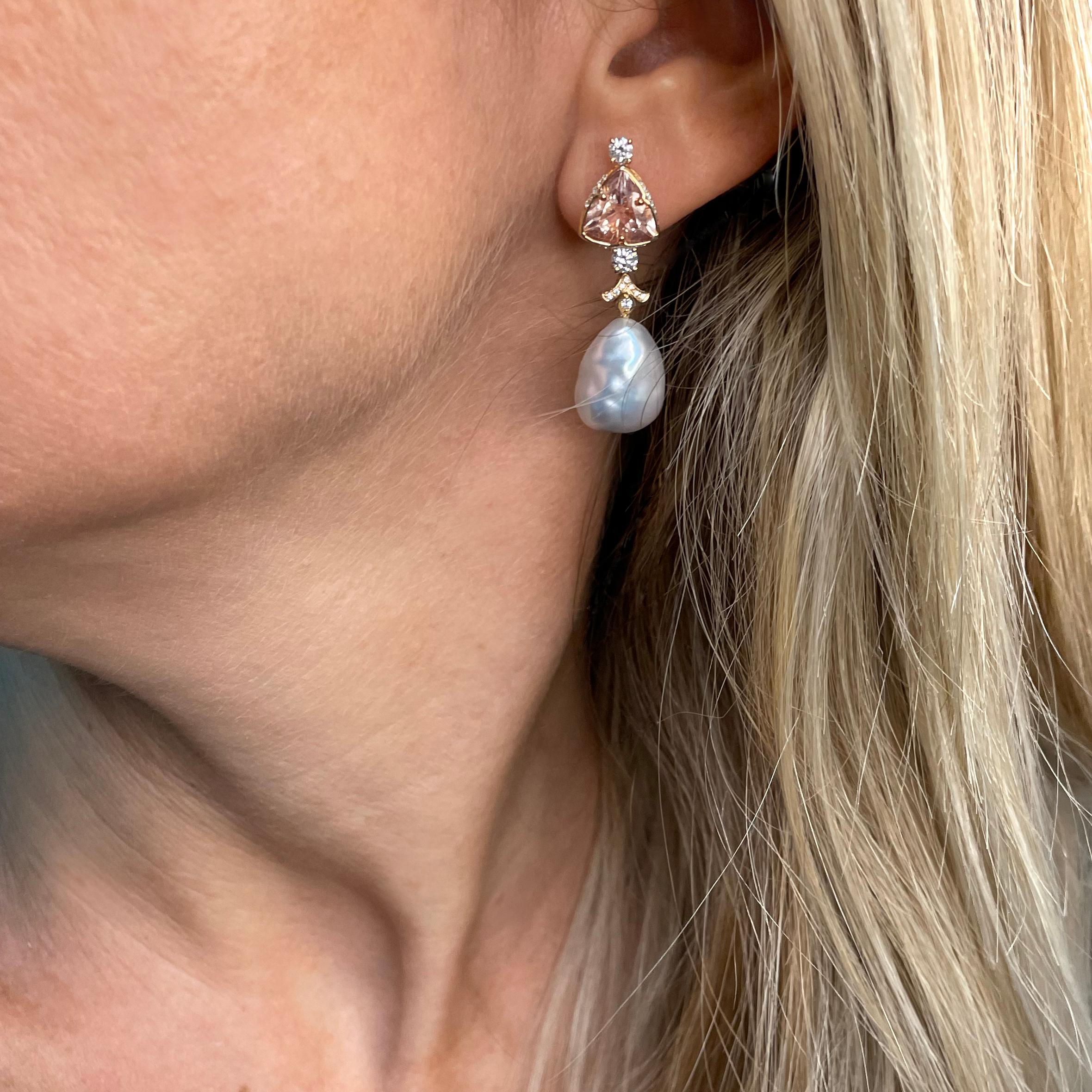 Moderne Boucles d'oreilles en or rose 18 carats, diamants, morganites et perles en vente