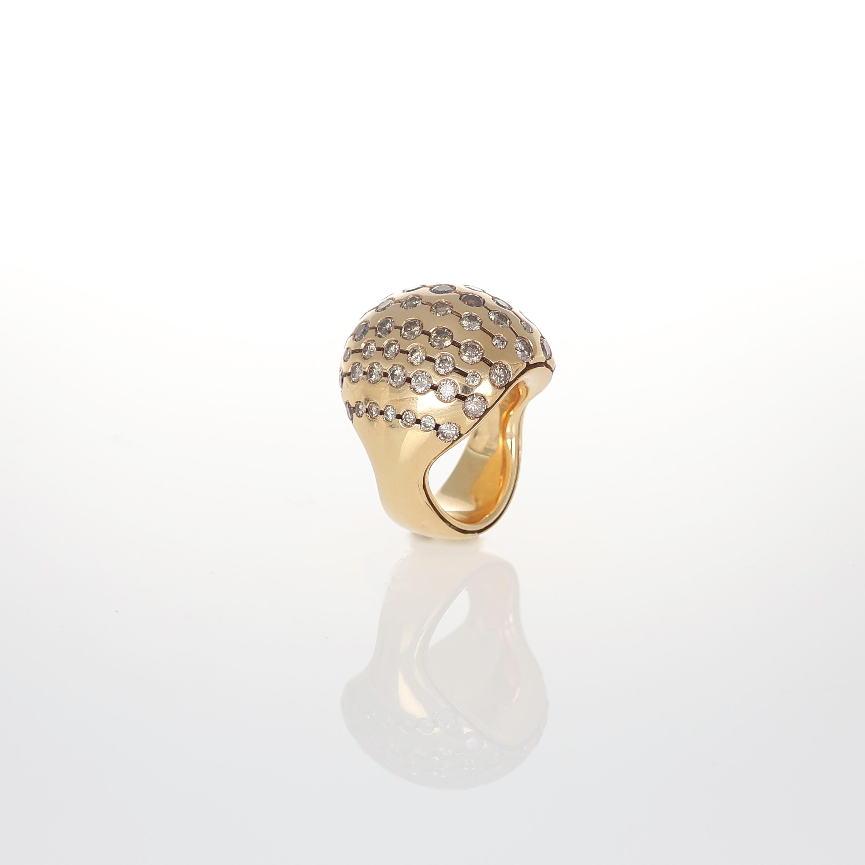 Bague Dome en or rose 18K avec diamants Brown Neuf - En vente à Bergamo, BG