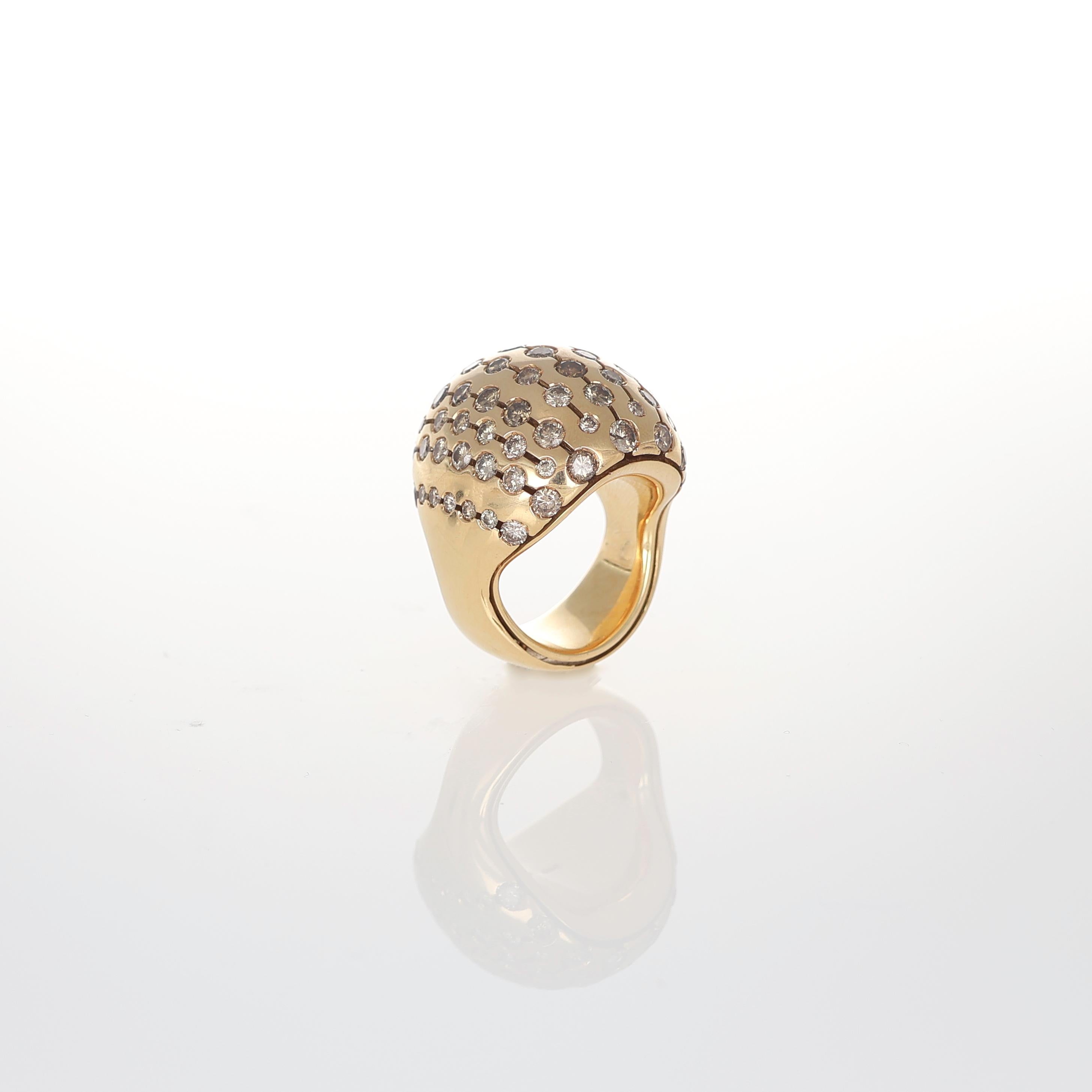 Bague Dome en or rose 18K avec diamants Brown Unisexe en vente