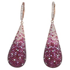 Pendientes de gota de oro rosa de 18 quilates con diamantes, zafiros rosas y rubíes
